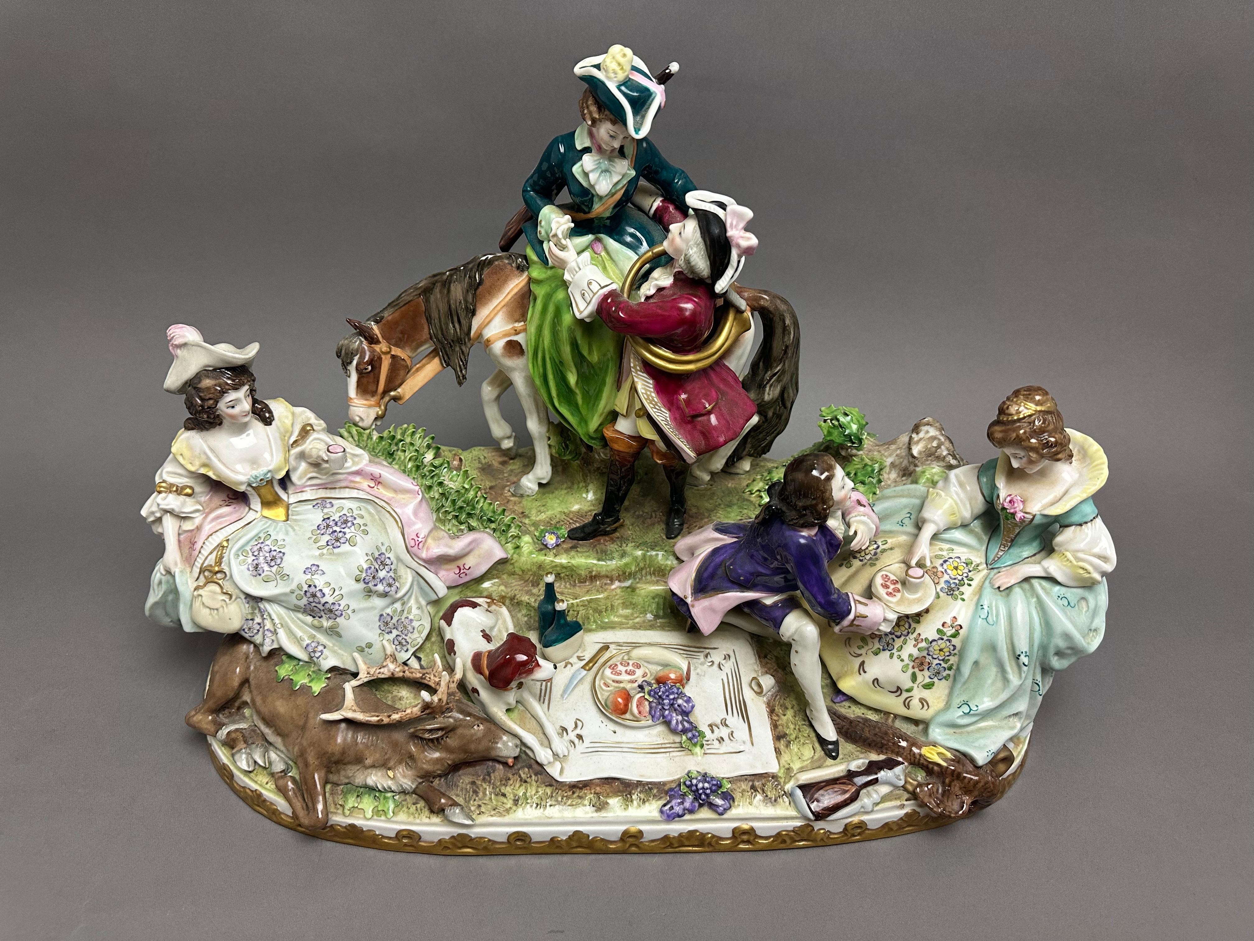 House Scheibe Alsbach Porcelain Figures 'Hunting Scene in circa 1750 For Sale 2