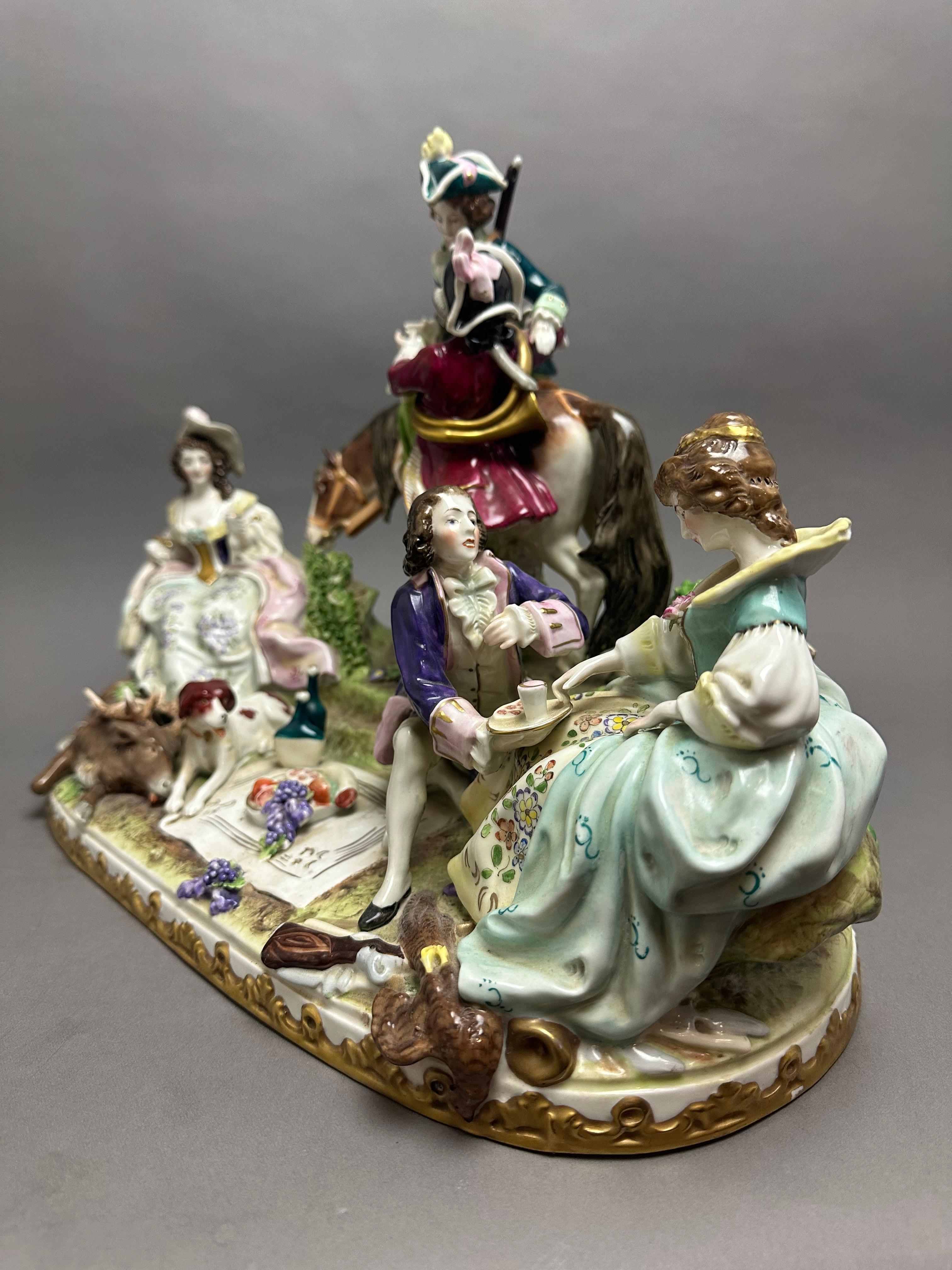House Scheibe Alsbach Porcelain Figures 'Hunting Scene in circa 1750 For Sale 4