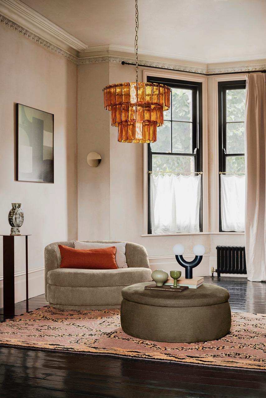 Houseof Amber glass 3 tiered chandelier In New Condition For Sale In Bradford on Avon, GB