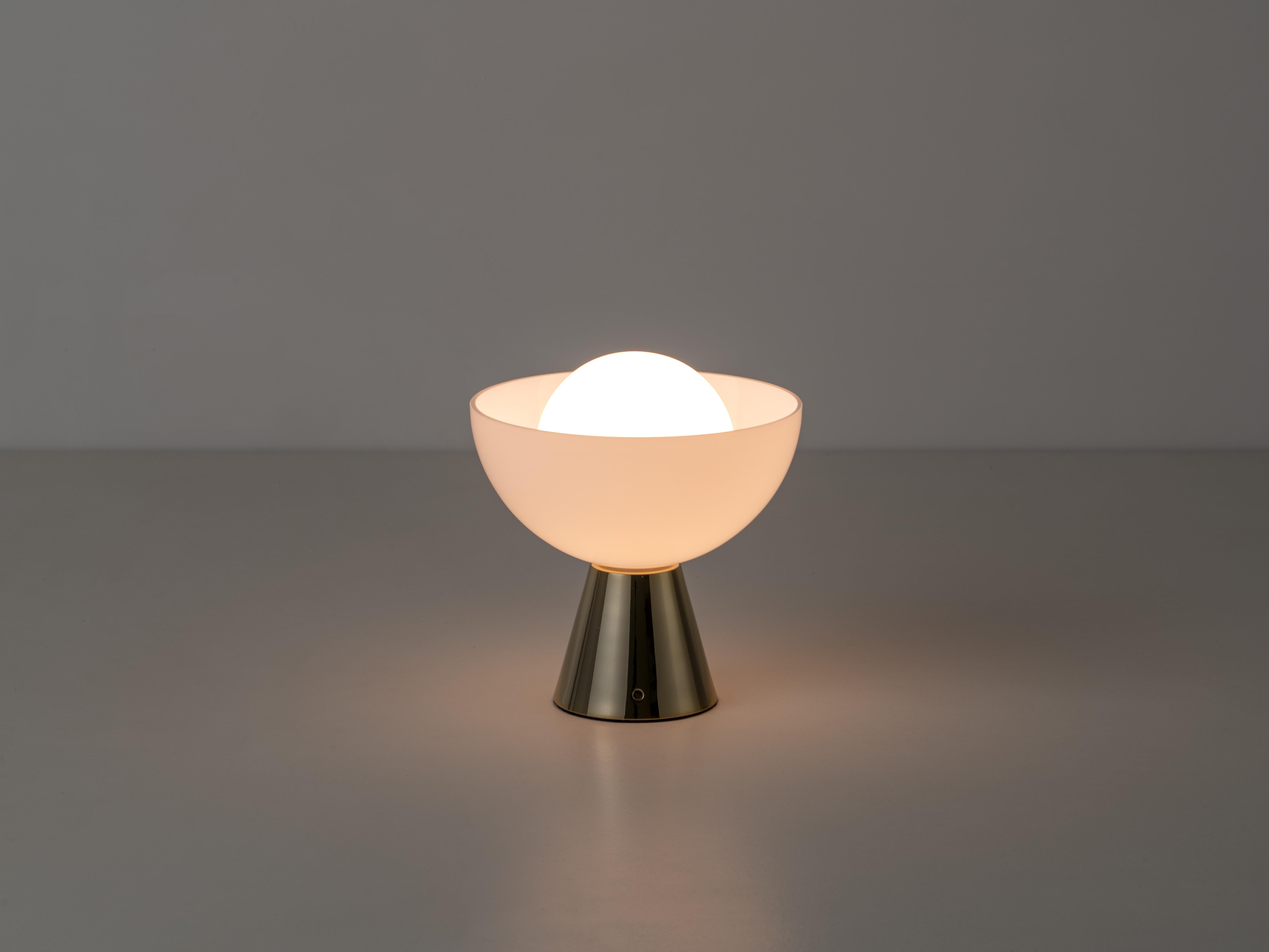 Mid-Century Modern Houseof Brass dome cordless table lamp en vente