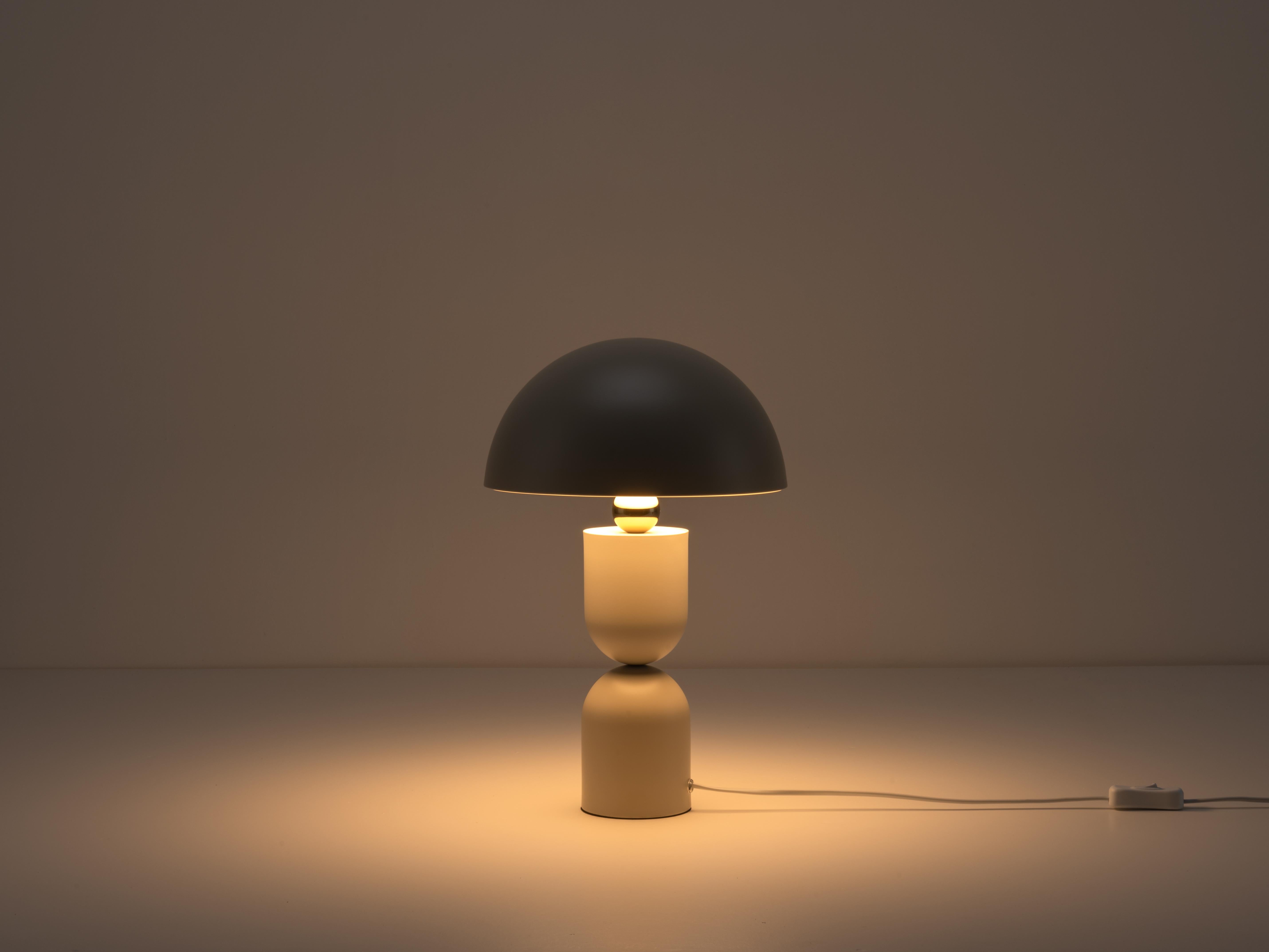Lámpara de mesa con cúpula en forma de seta Houseof Sand Moderno de mediados de siglo en venta