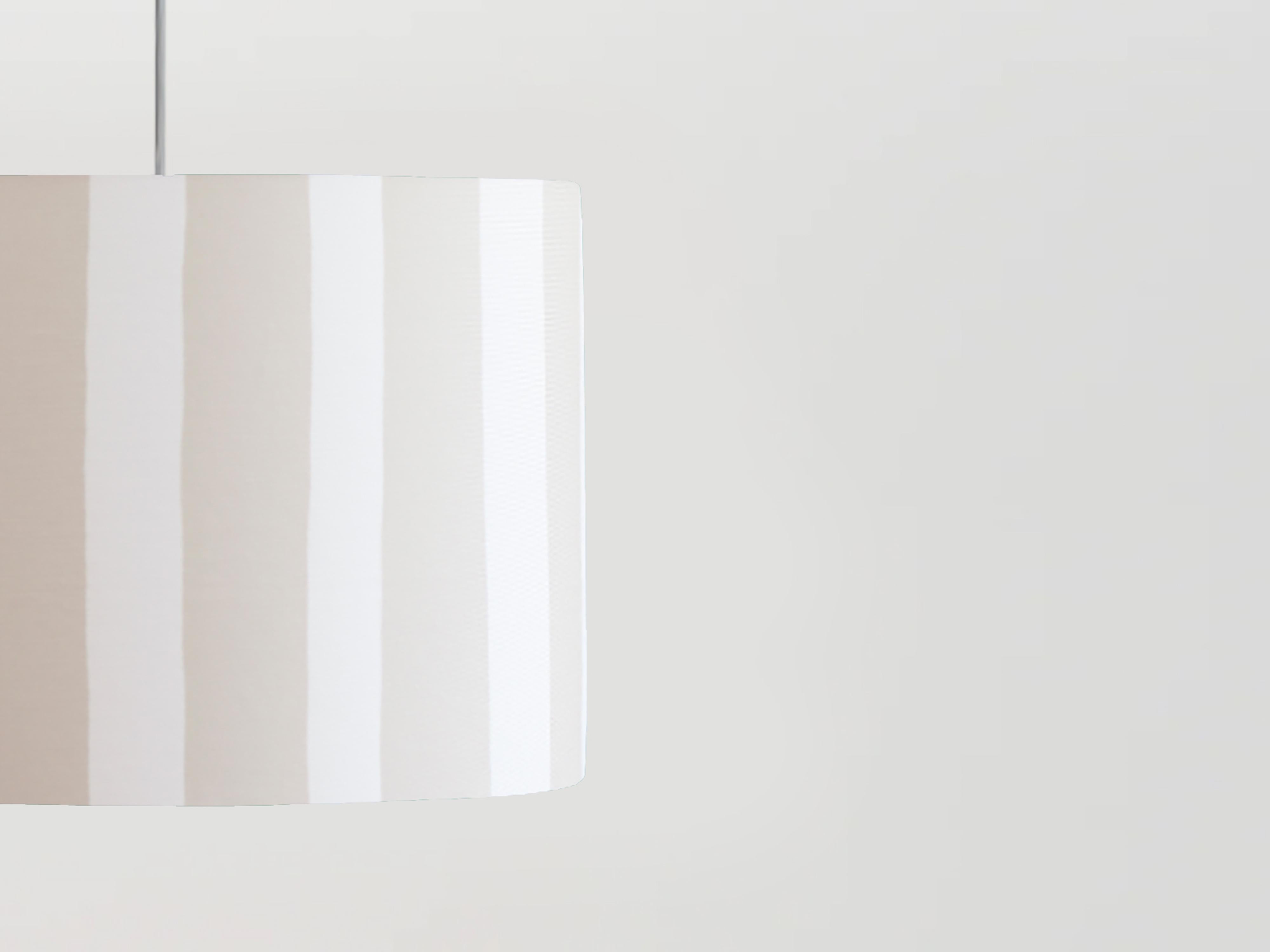 Mid-Century Modern houseof Abat-jour imprimé à rayures sable et blanc en vente