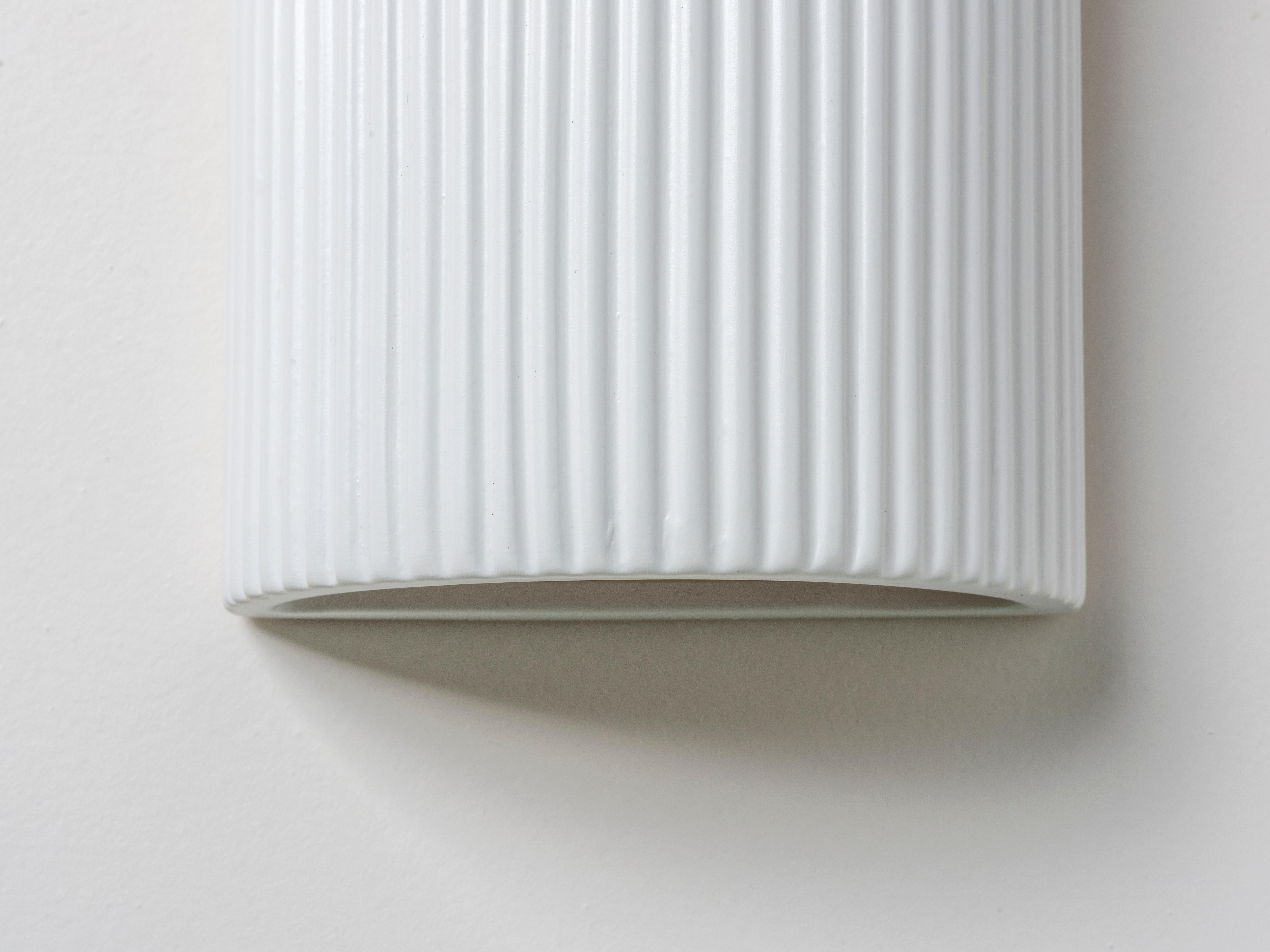 Painted Houseof White ribbed ceramic pillar wall light For Sale