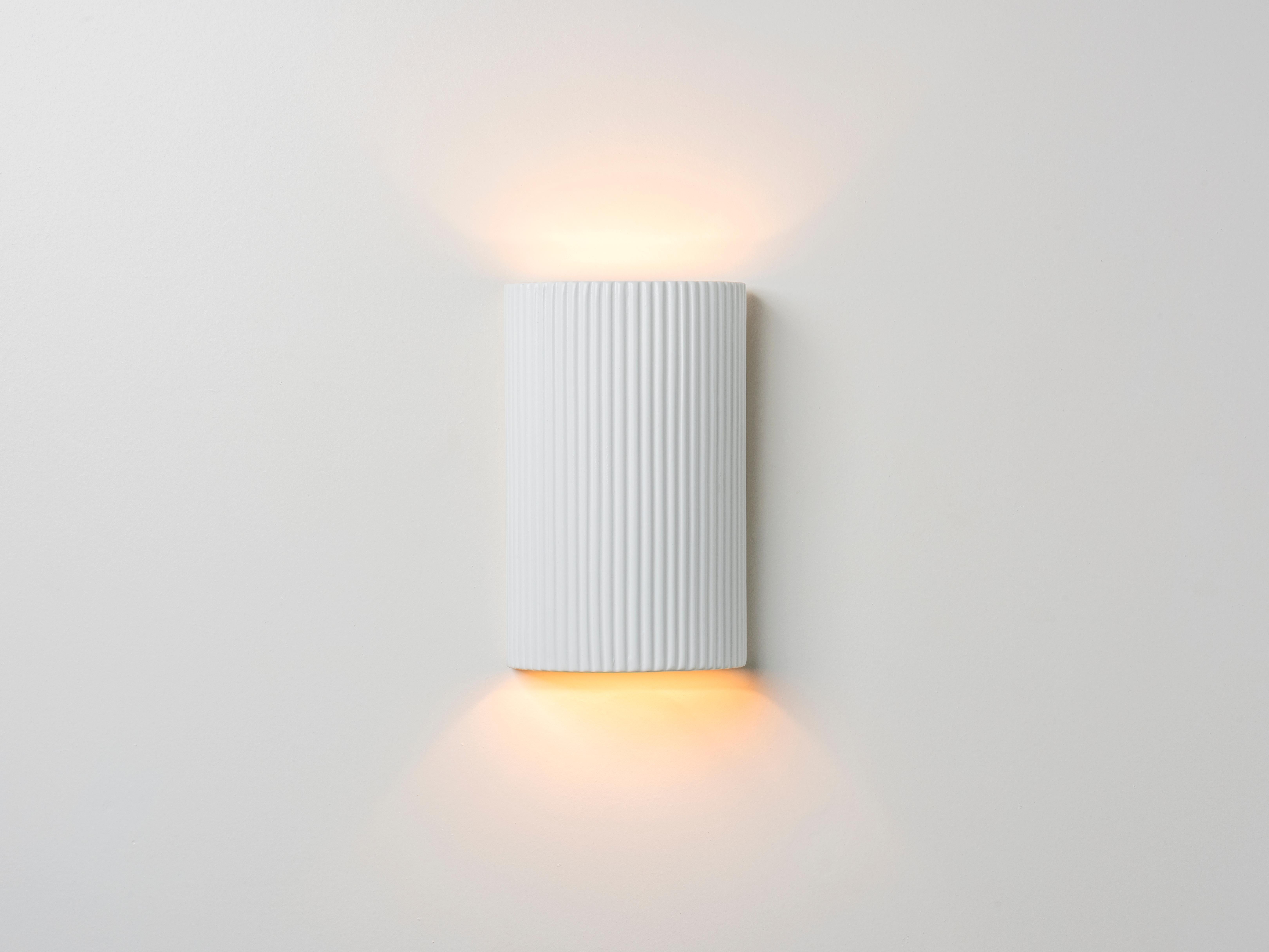 Houseof White ribbed ceramic pillar wall light In New Condition For Sale In Bradford on Avon, GB
