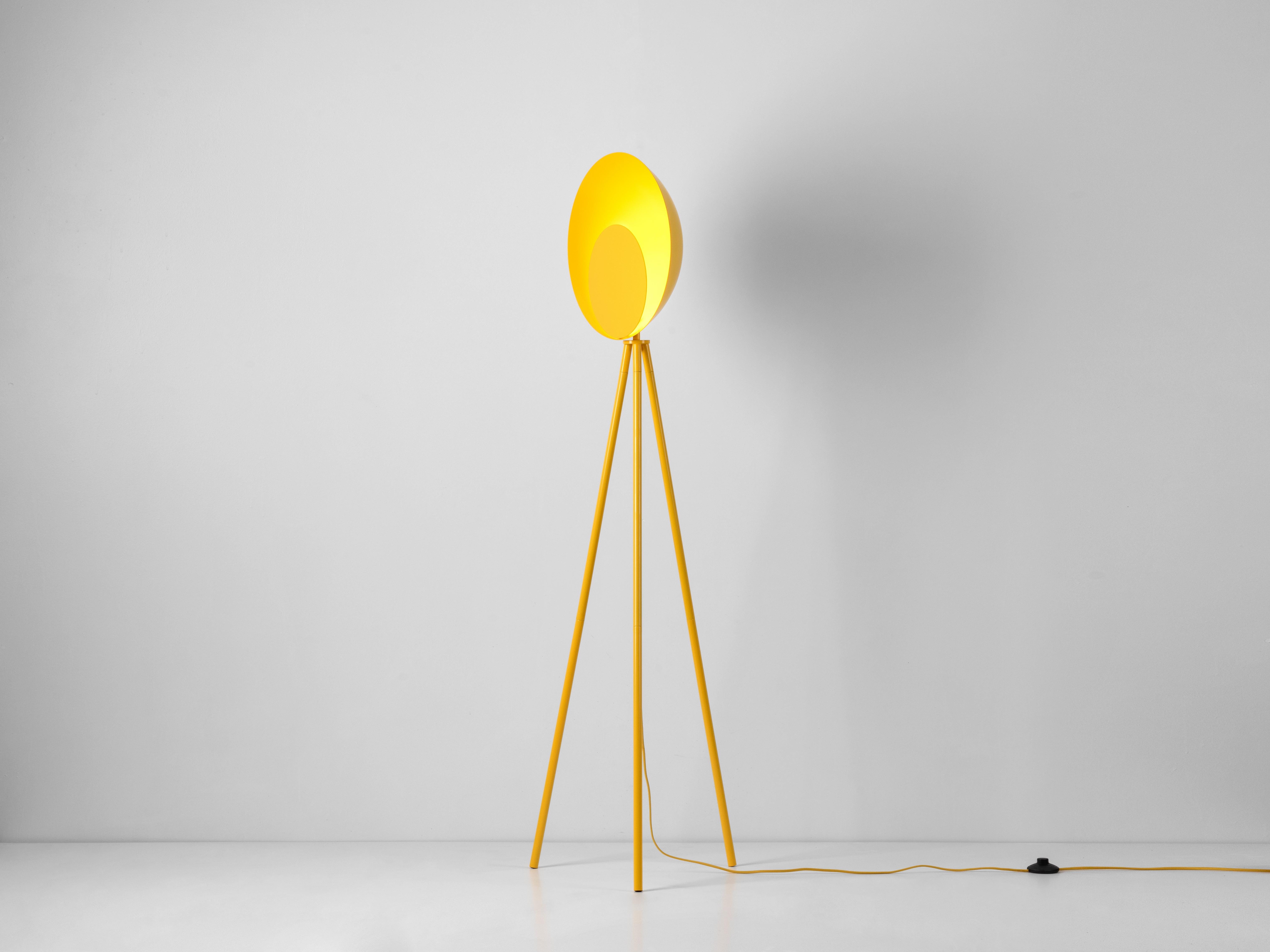 Chinois Houseof Yellow Metal Diffuser Floor Lamp en vente