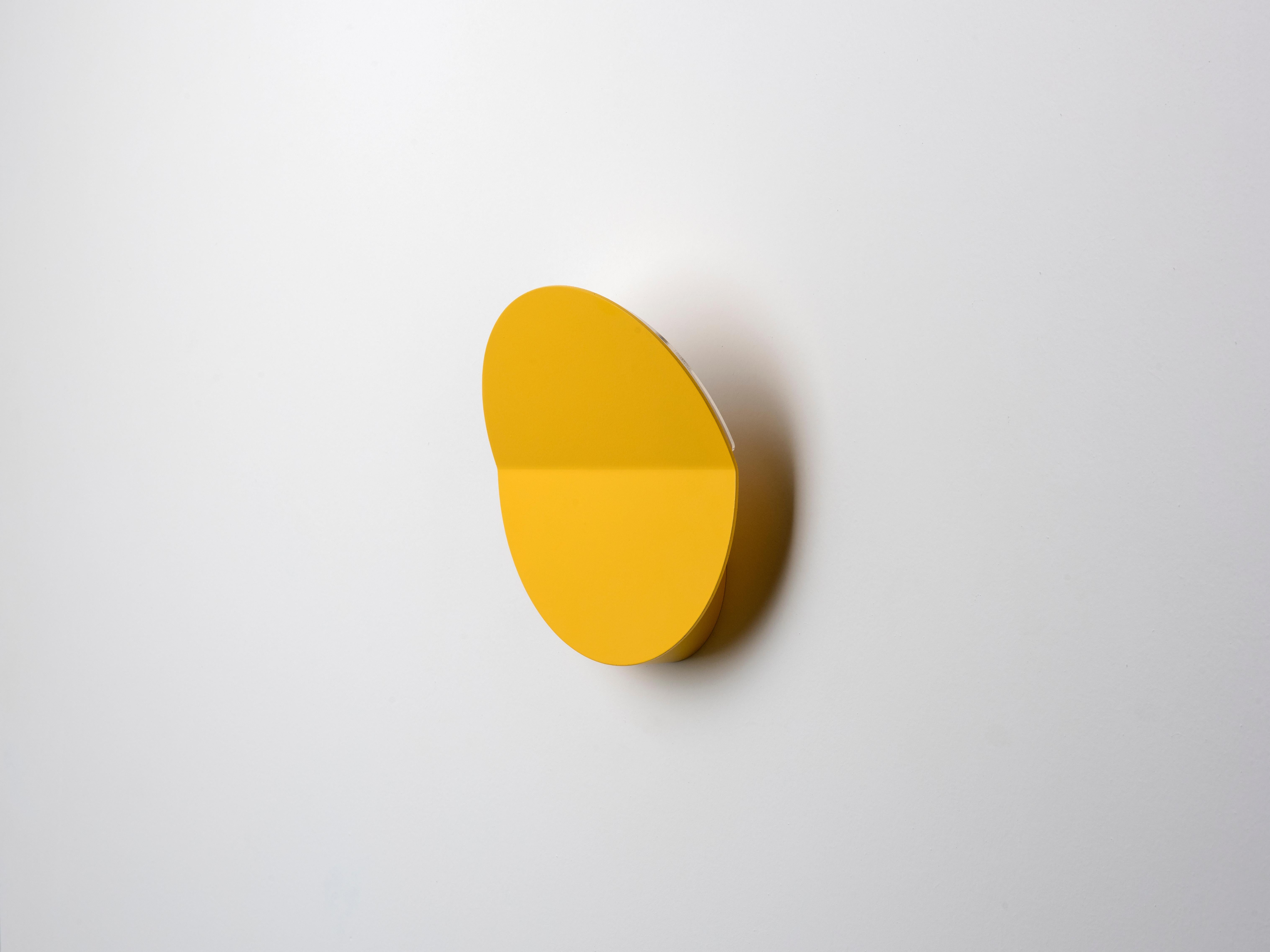 Chinois Houseof Lights Applique murale à diffuseur jaune en vente