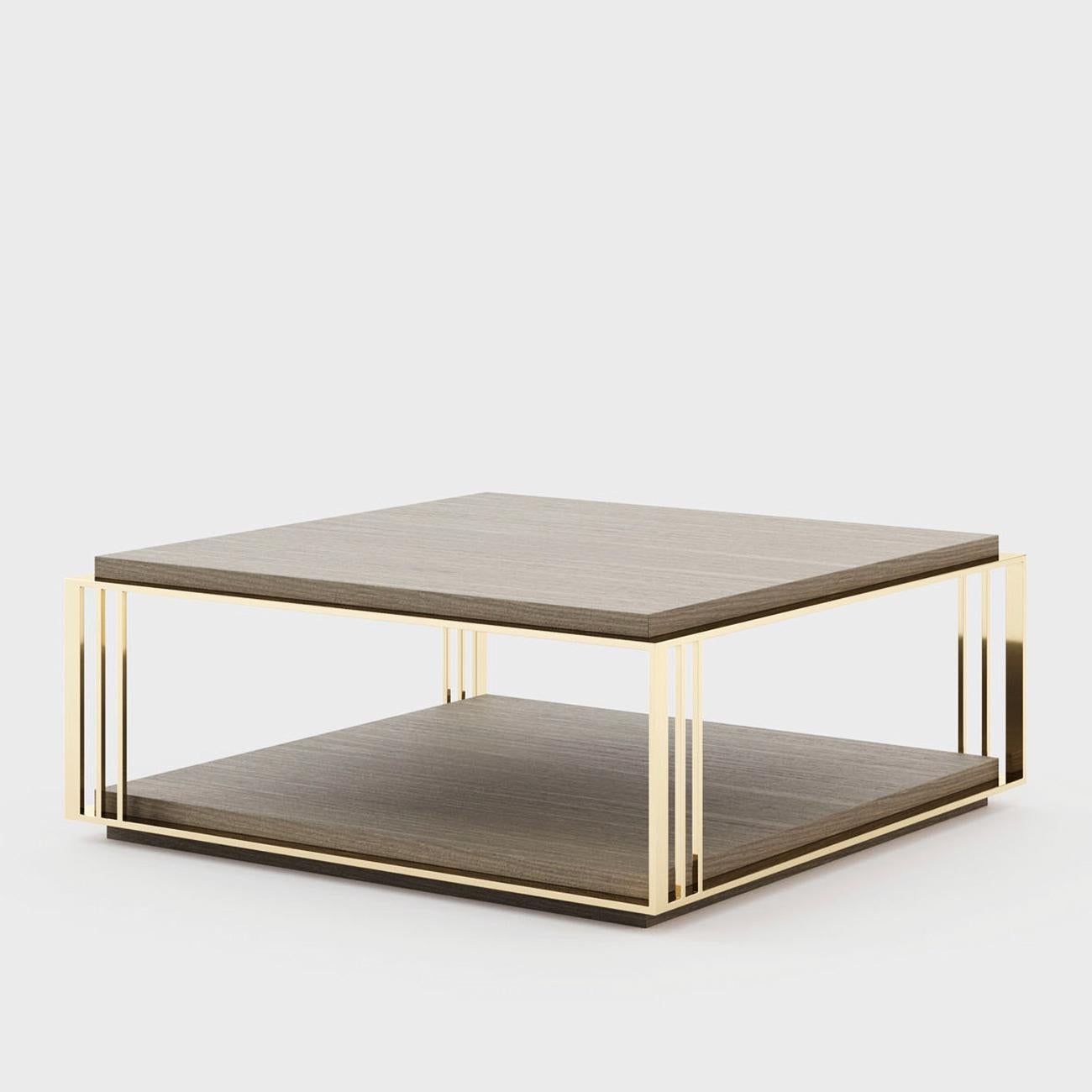 Coffee table Houston with polished stainless
steel structure in gold finish. With up and down
top in aged matte oak finish. 
Also available in other finishes on request.