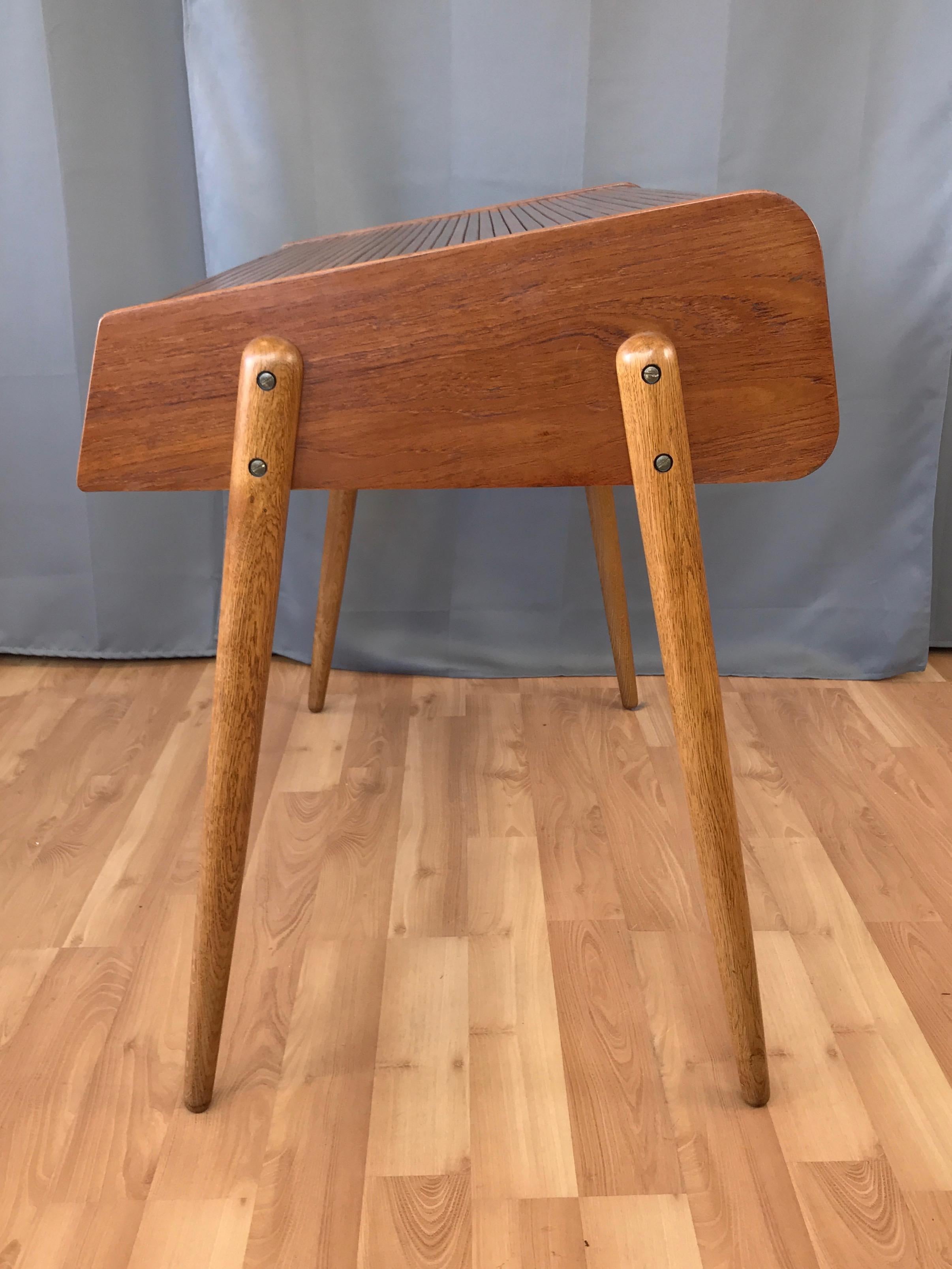 Hovmand-Olsen for Mogens Kold Teak and Oak Roll Top Desk In Good Condition In San Francisco, CA