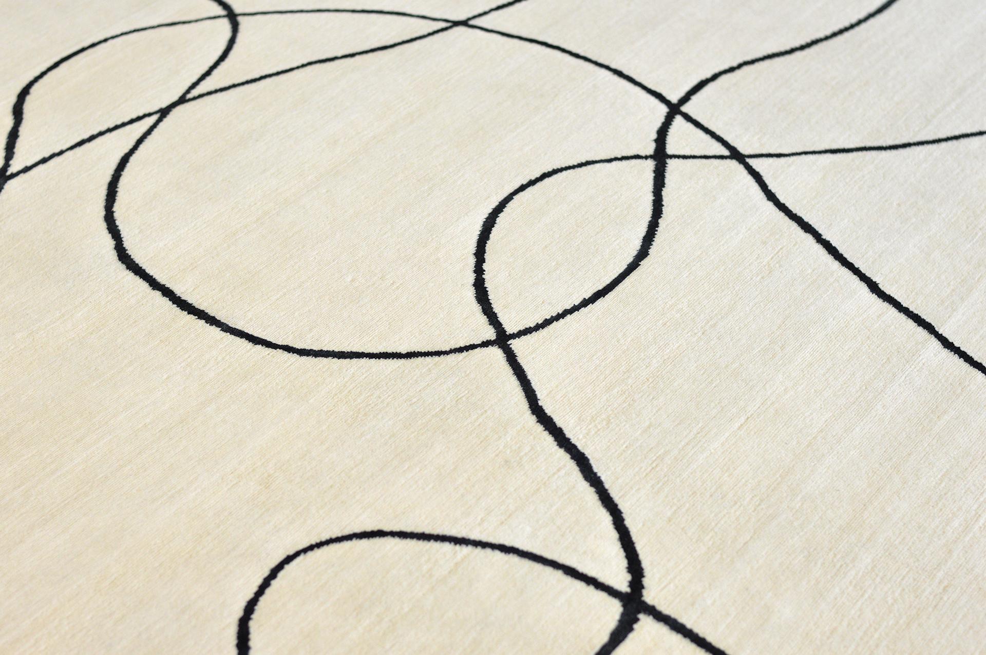 Mehraban How to Tie a Knot Rug by Liesel Plambeck In New Condition For Sale In WEST HOLLYWOOD, CA