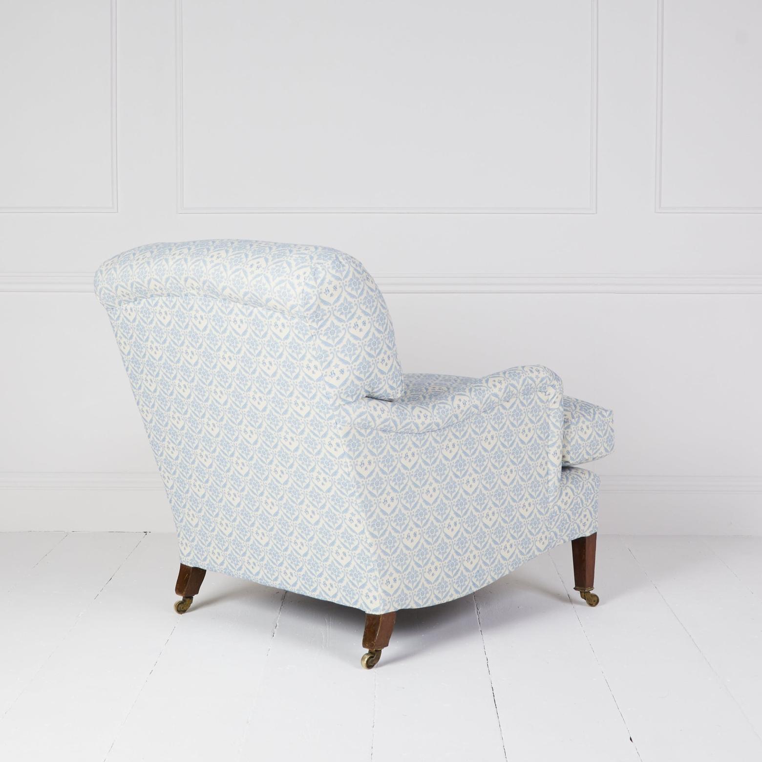 Howard and Sons antiker Bridgewater Modellstuhl (Birke) im Angebot