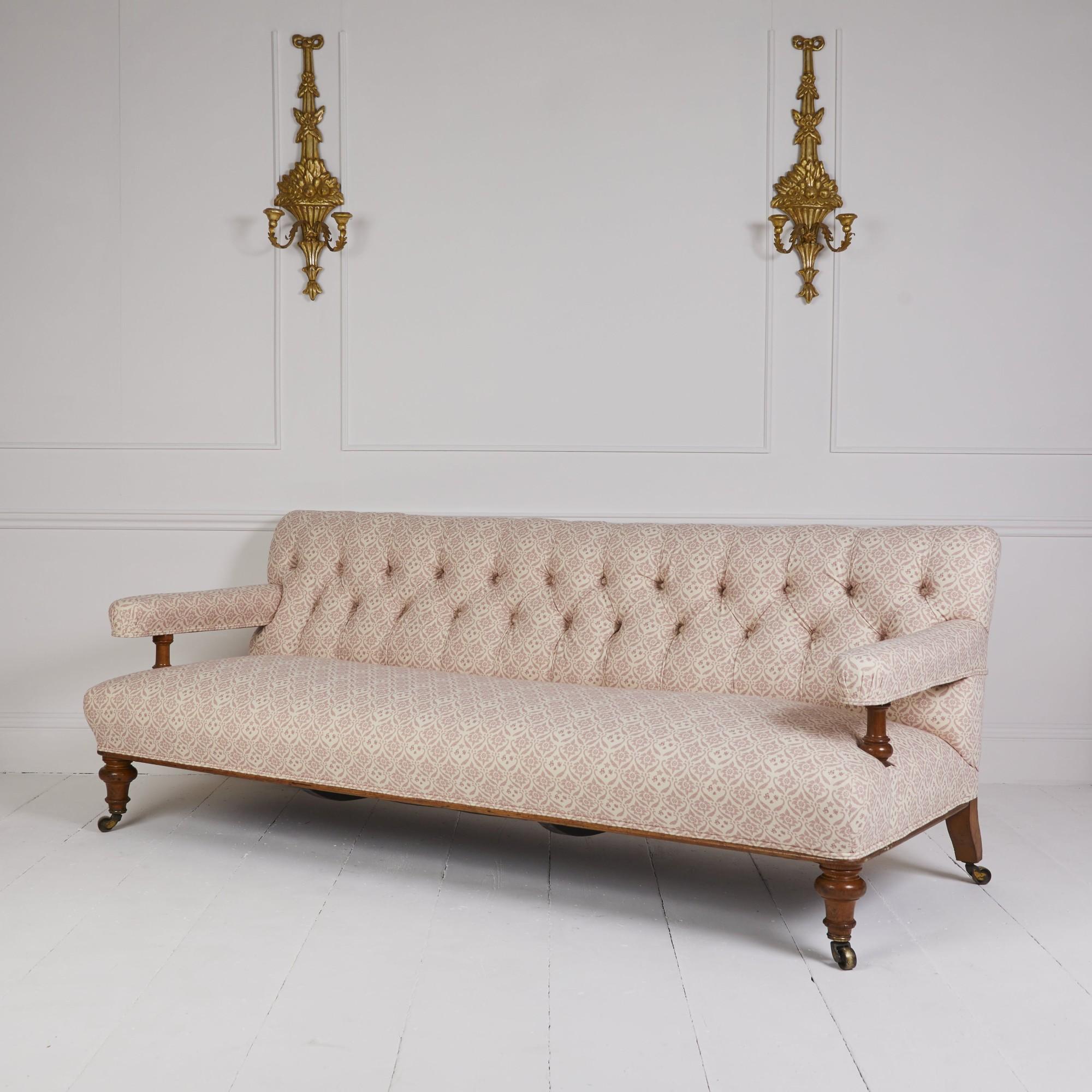 Canapé club antique Howard and Sons en vente 5