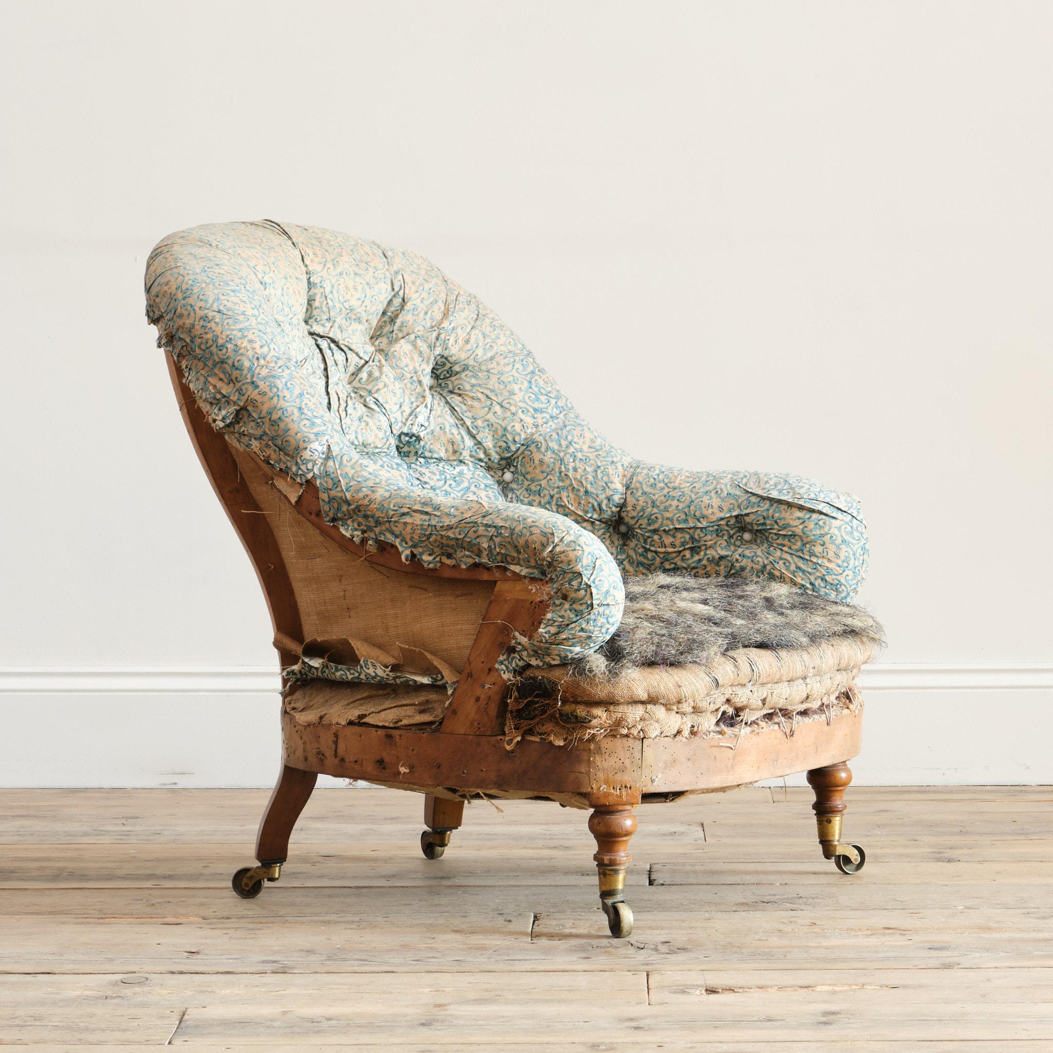 Howard and Sons armchair From Powderham Castle - Devon For Sale 3