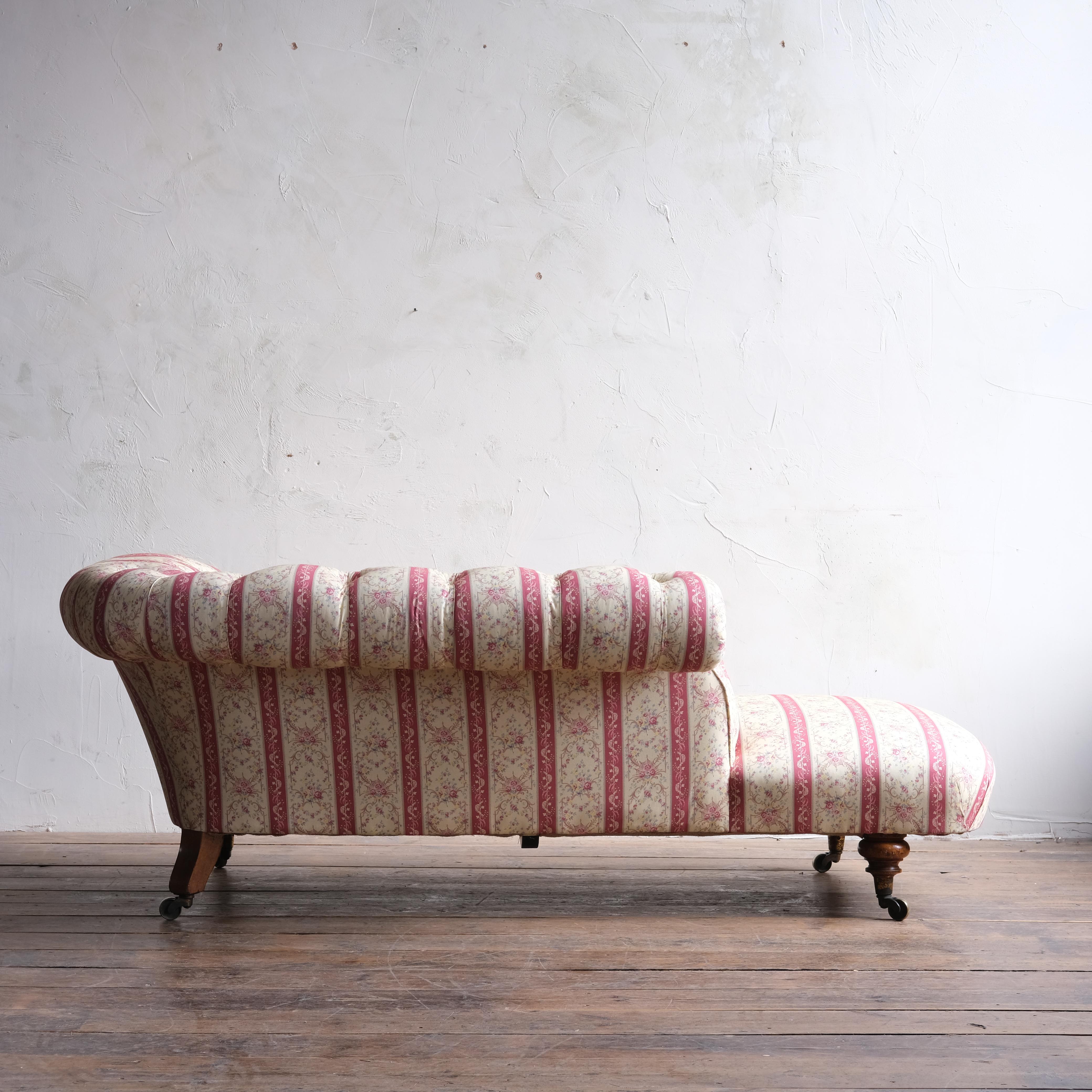 19th Century Howard and Sons Chesterfield Chaise Lounge C1860 For Sale