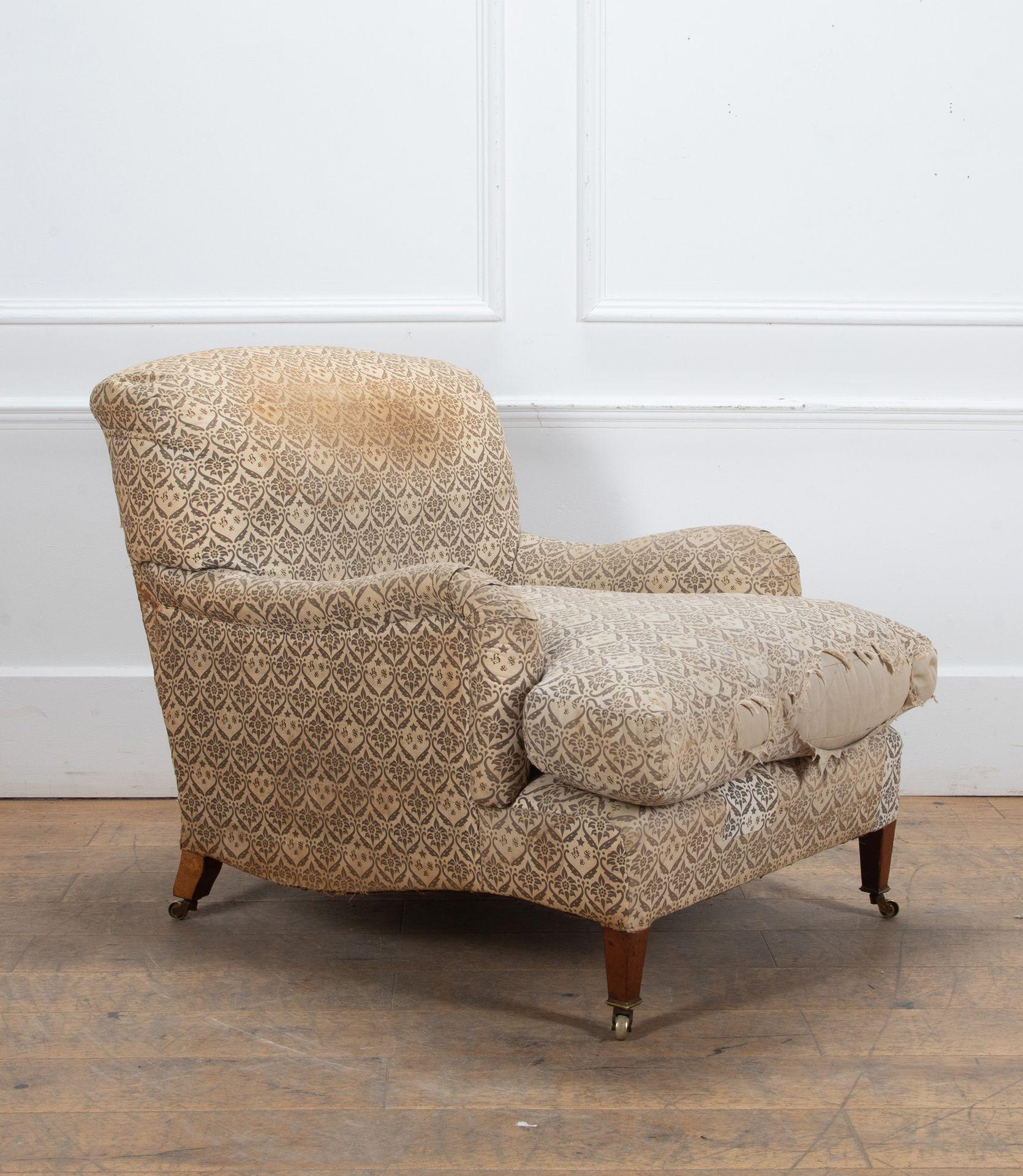 Howard and Sons ‘Harley’ Armchair In Fair Condition For Sale In Gloucestershire, GB