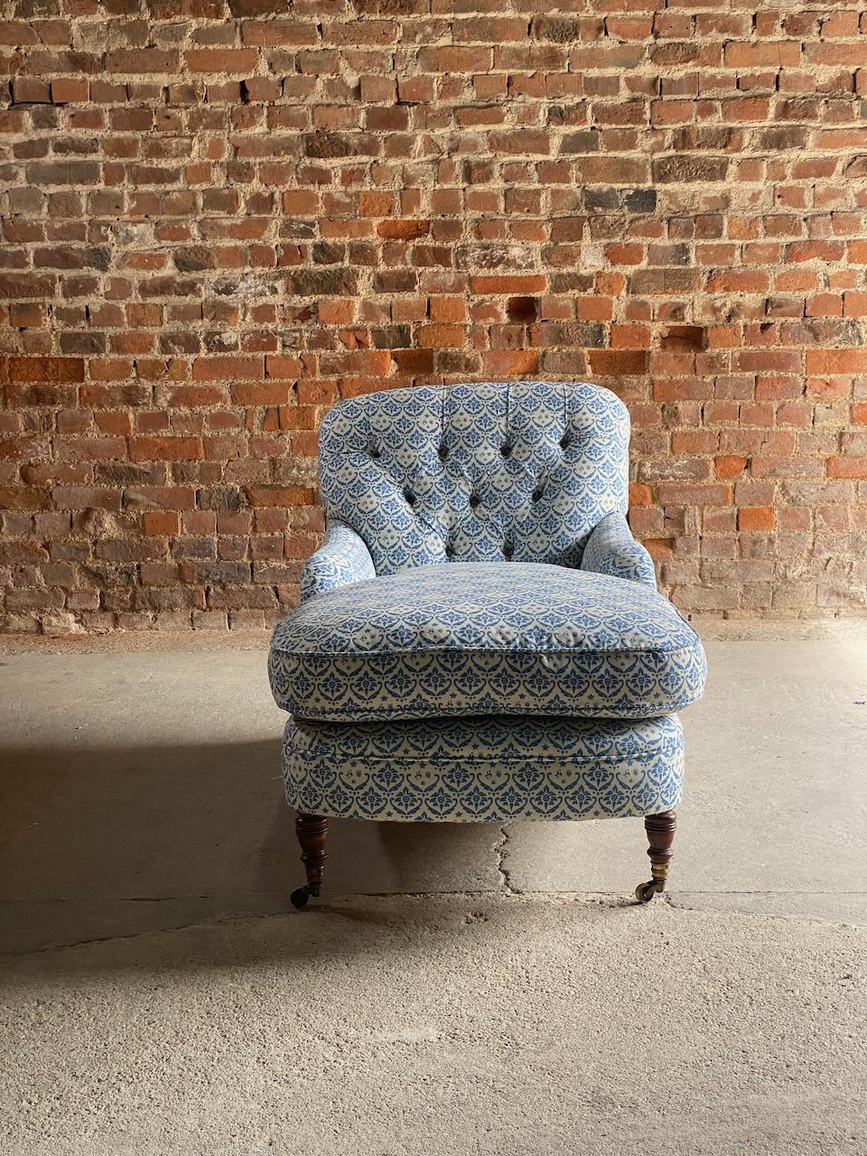 English Howard and Sons Ivor Chaise Longue Armchair, England, circa 1870