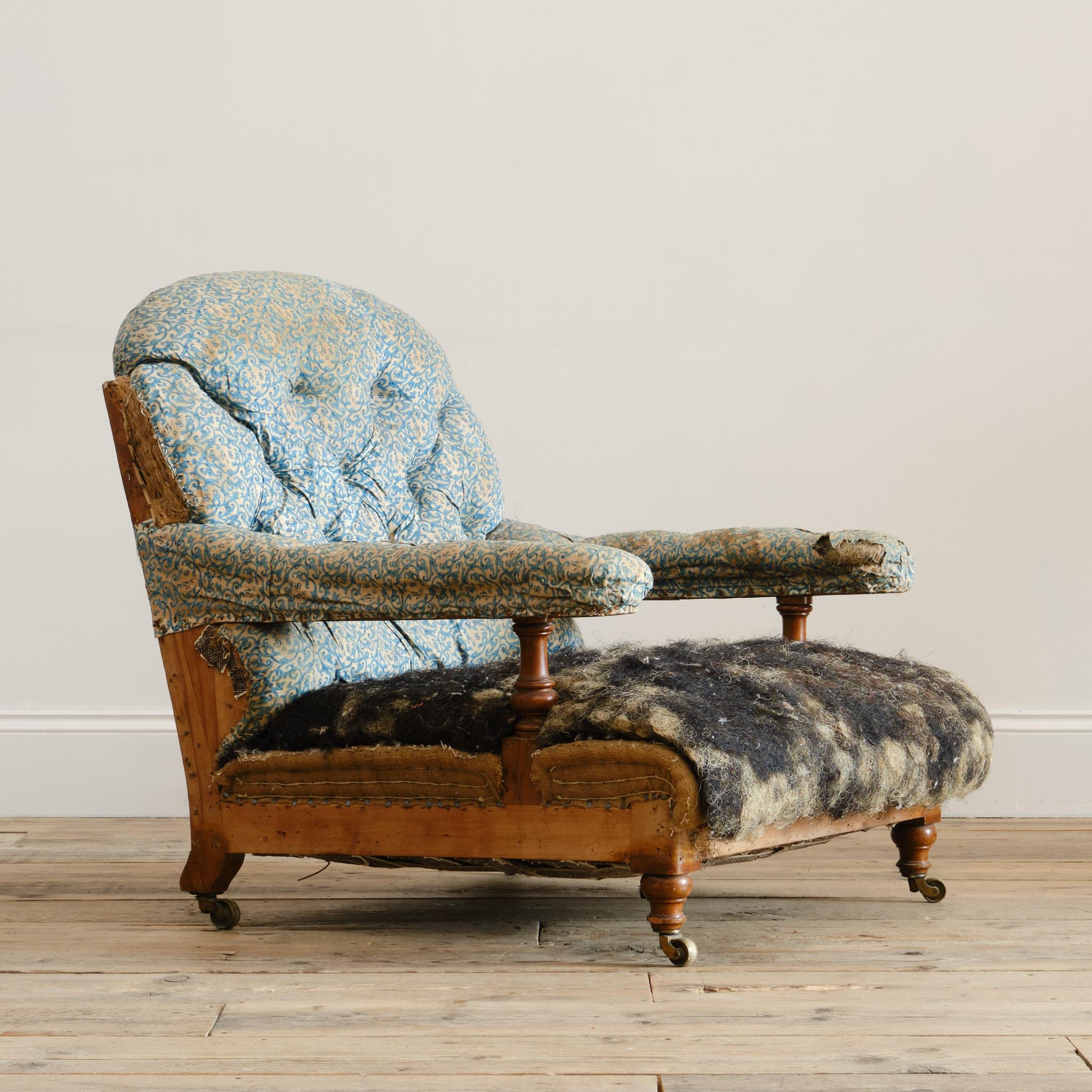 Howard and Sons Open armchair From Powderham Castle - Devon For Sale 2