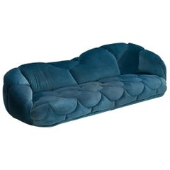 Howard Keith 'Cloud' Sofa gepolstert in blauem Samt