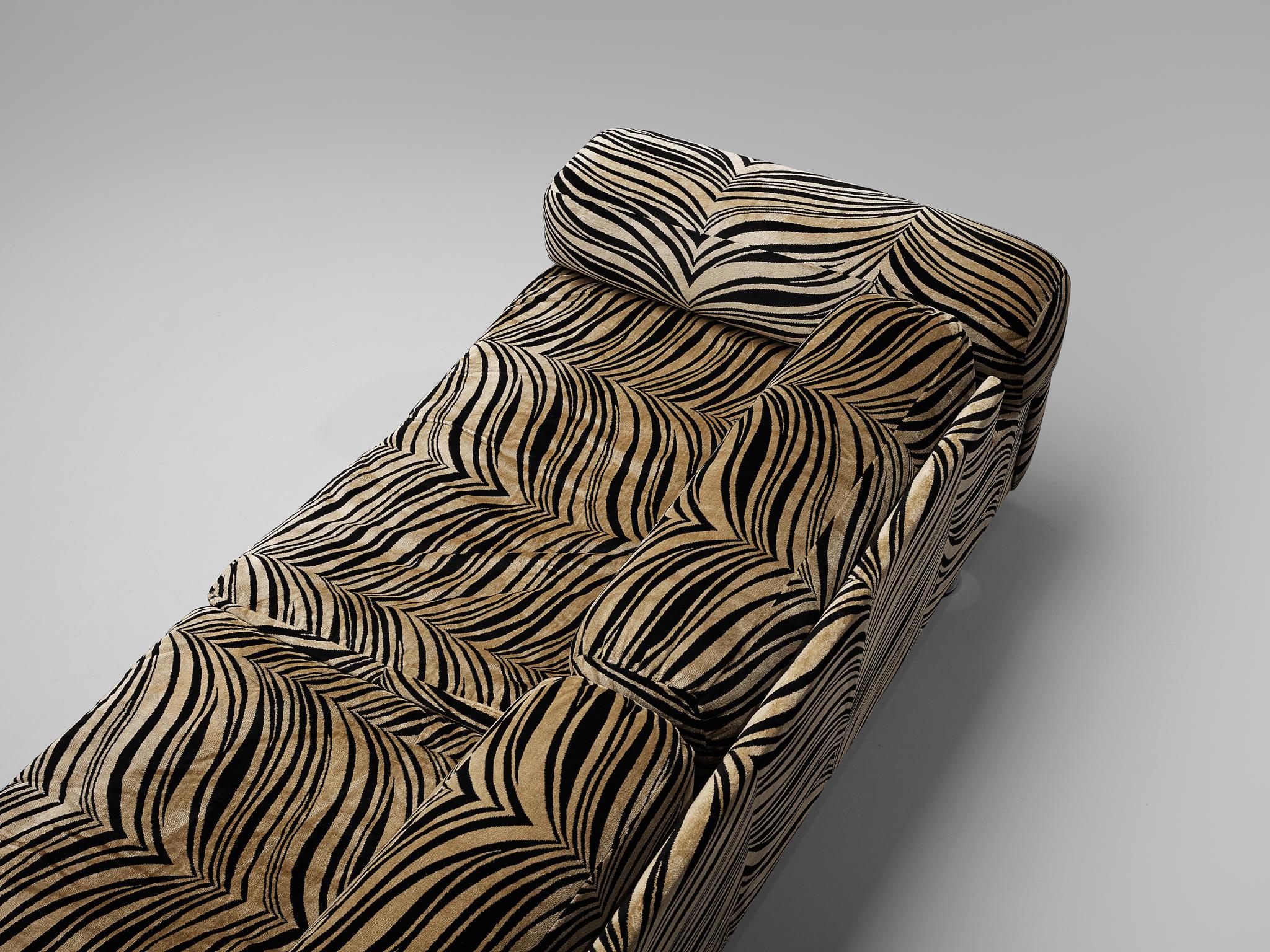 Howard Keith 'Diplomat' Sofa in Original Striped Upholstery 3