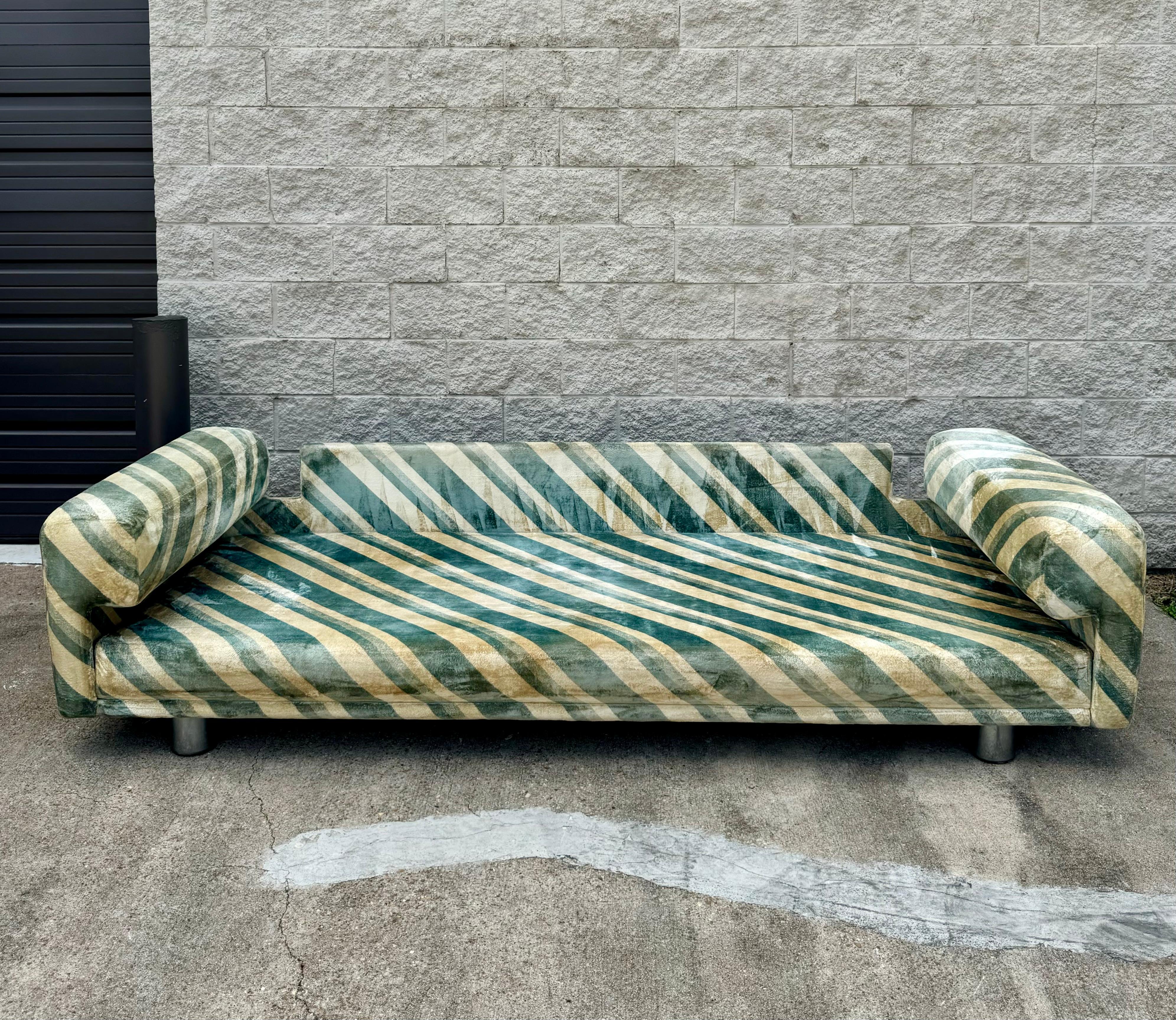 Howard Keith 'Diplomat' Sofa in Original Striped Upholstery 3