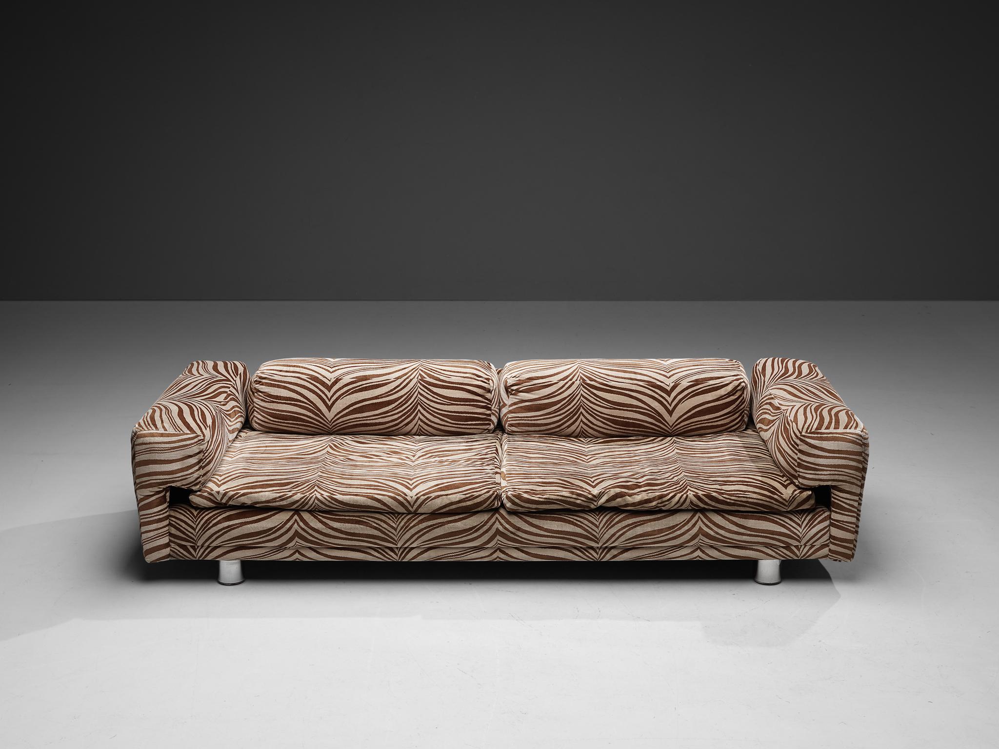 Howard Keith 'Diplomat' Sofa in Original Striped Upholstery In Good Condition In Waalwijk, NL