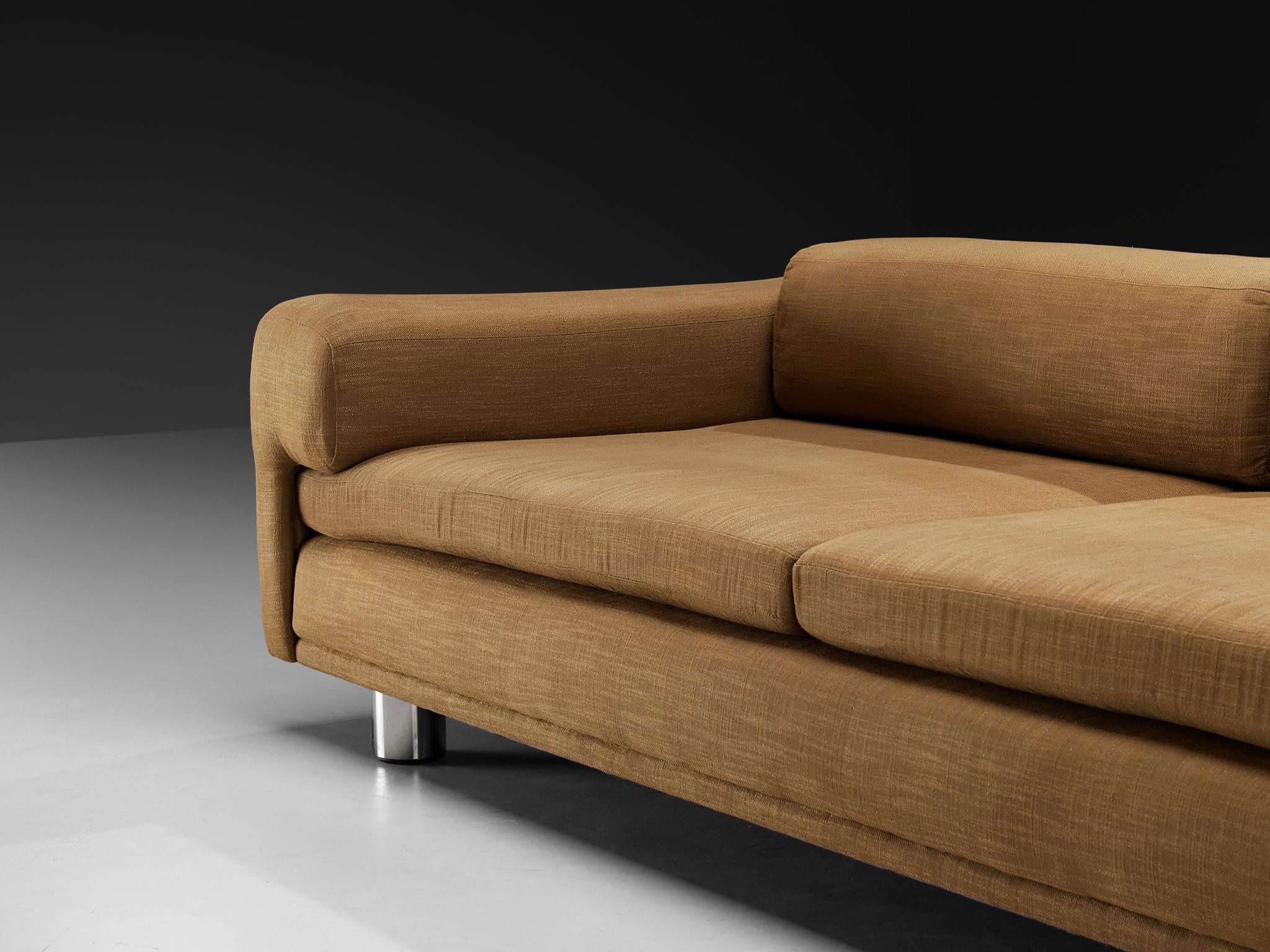 Postmoderne Howard Keith for HK Furniture Canapé 'Diplomat' en tissu marron clair en vente