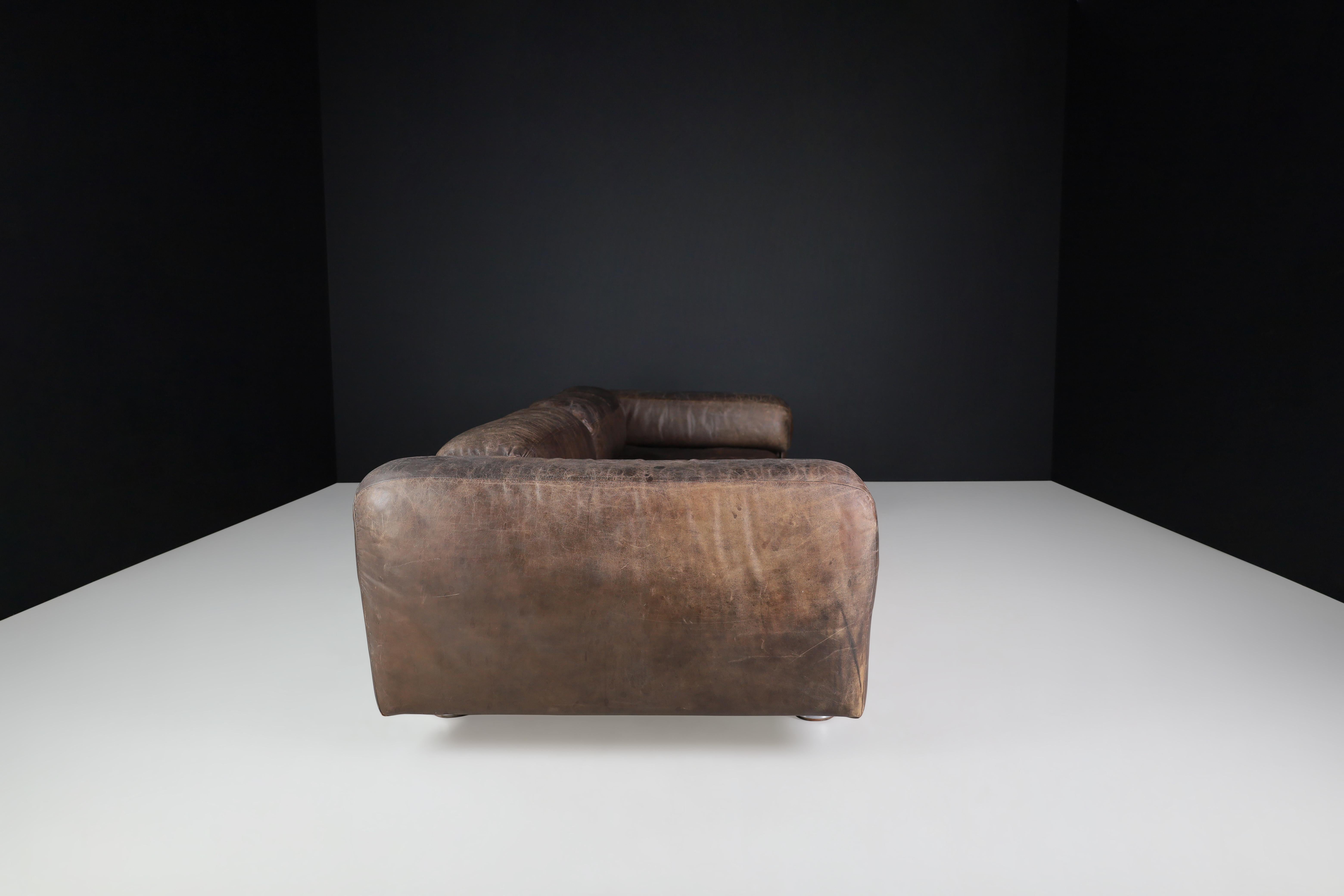 Howard Keith for HK Furniture 'Diplomat' Sofa in Patinated Leather, UK 1970s 6