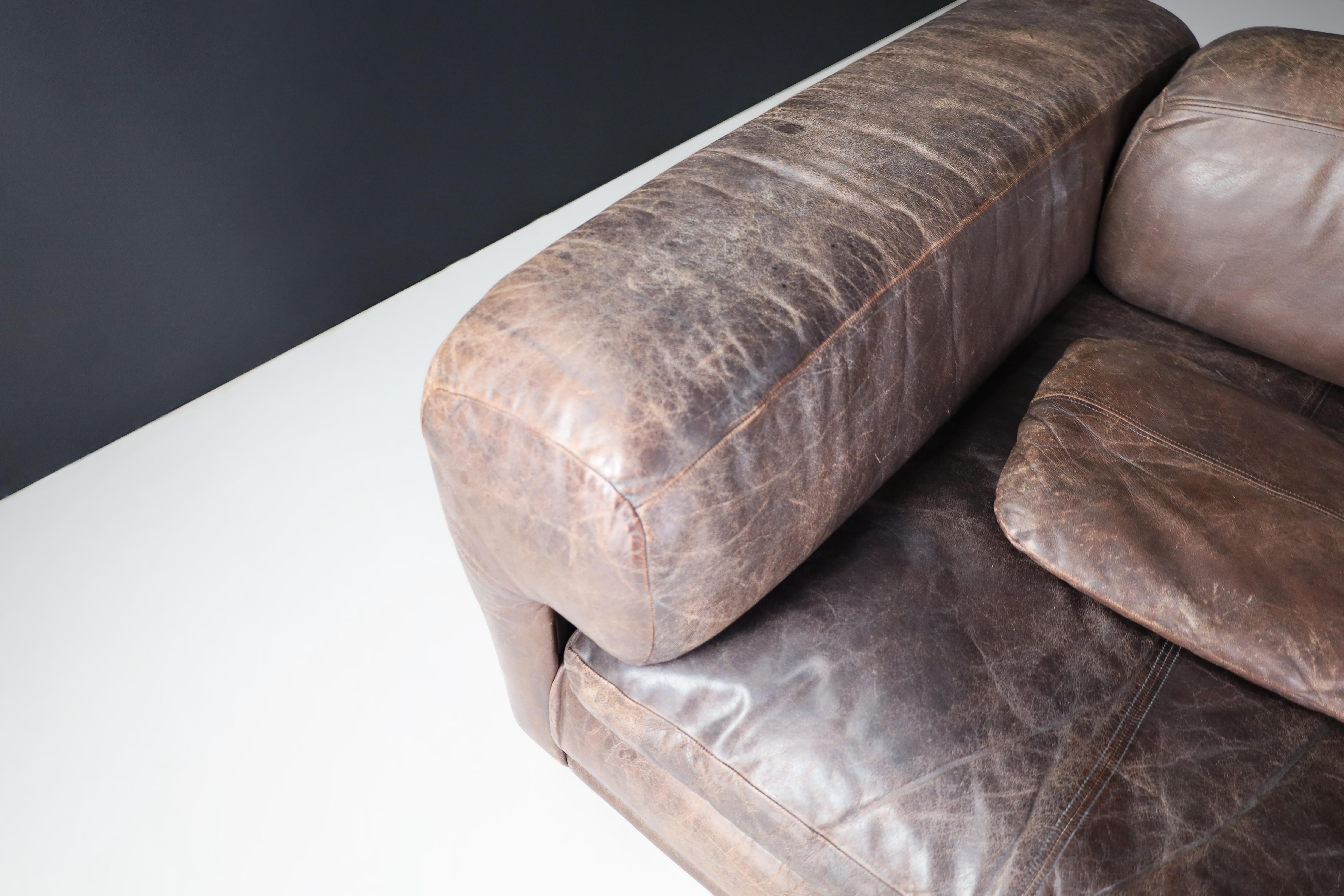Howard Keith for HK Furniture 'Diplomat' Sofa in Patinated Leather, UK 1970s 11