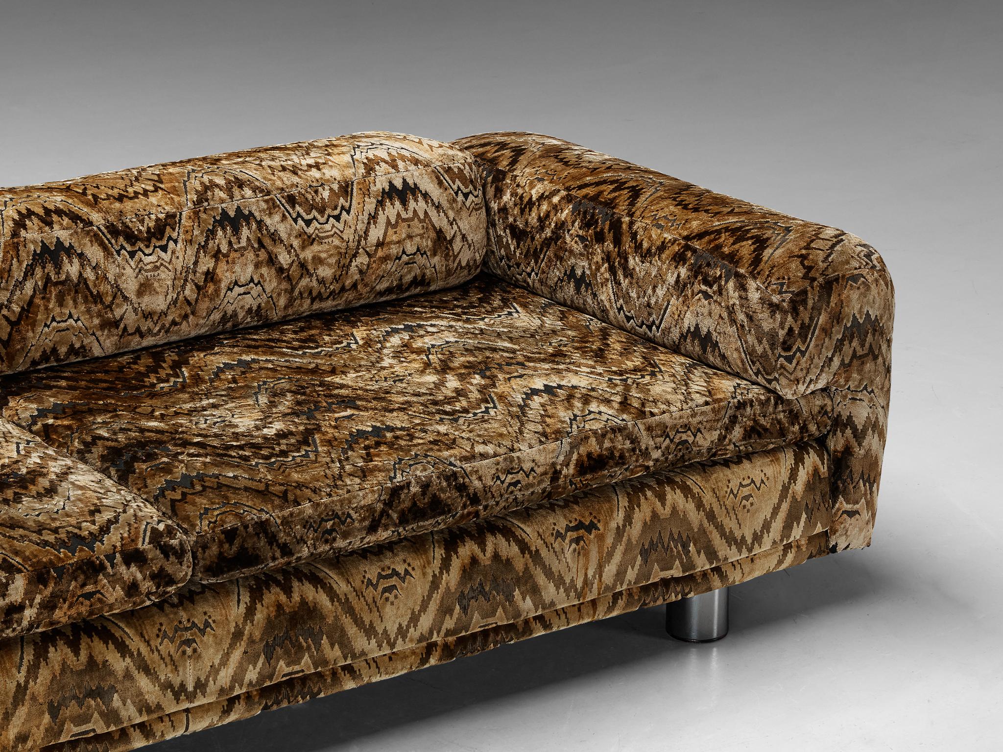 Fin du 20e siècle Howard Keith pour HK Furniture canapé Diplomat en tissu d'ameublement velours  en vente