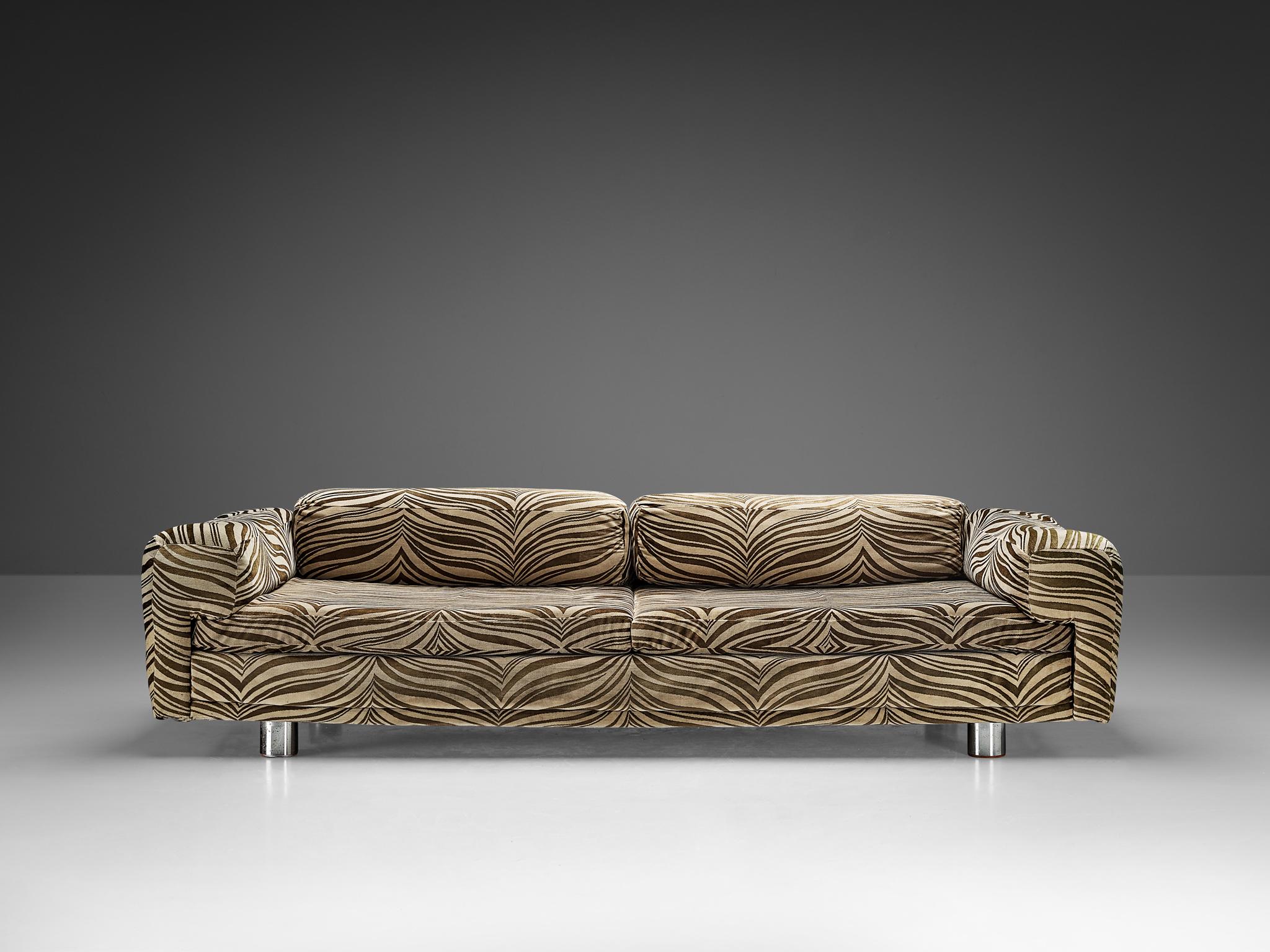 Howard Keith for HK Furniture 'Diplomat' Sofa in Zebra Velvet Upholstery In Good Condition In Waalwijk, NL