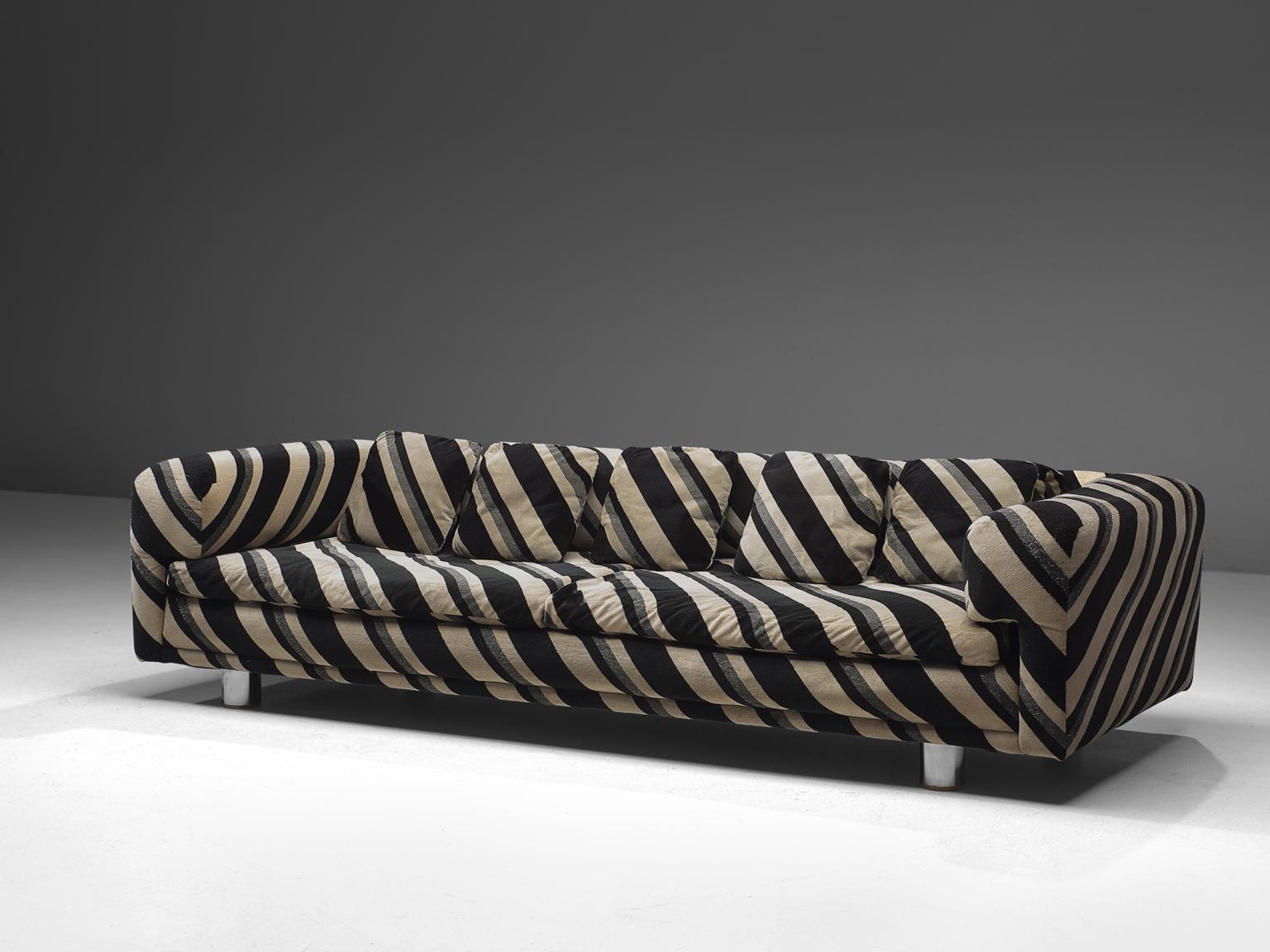 Howard Keith, Sofa 