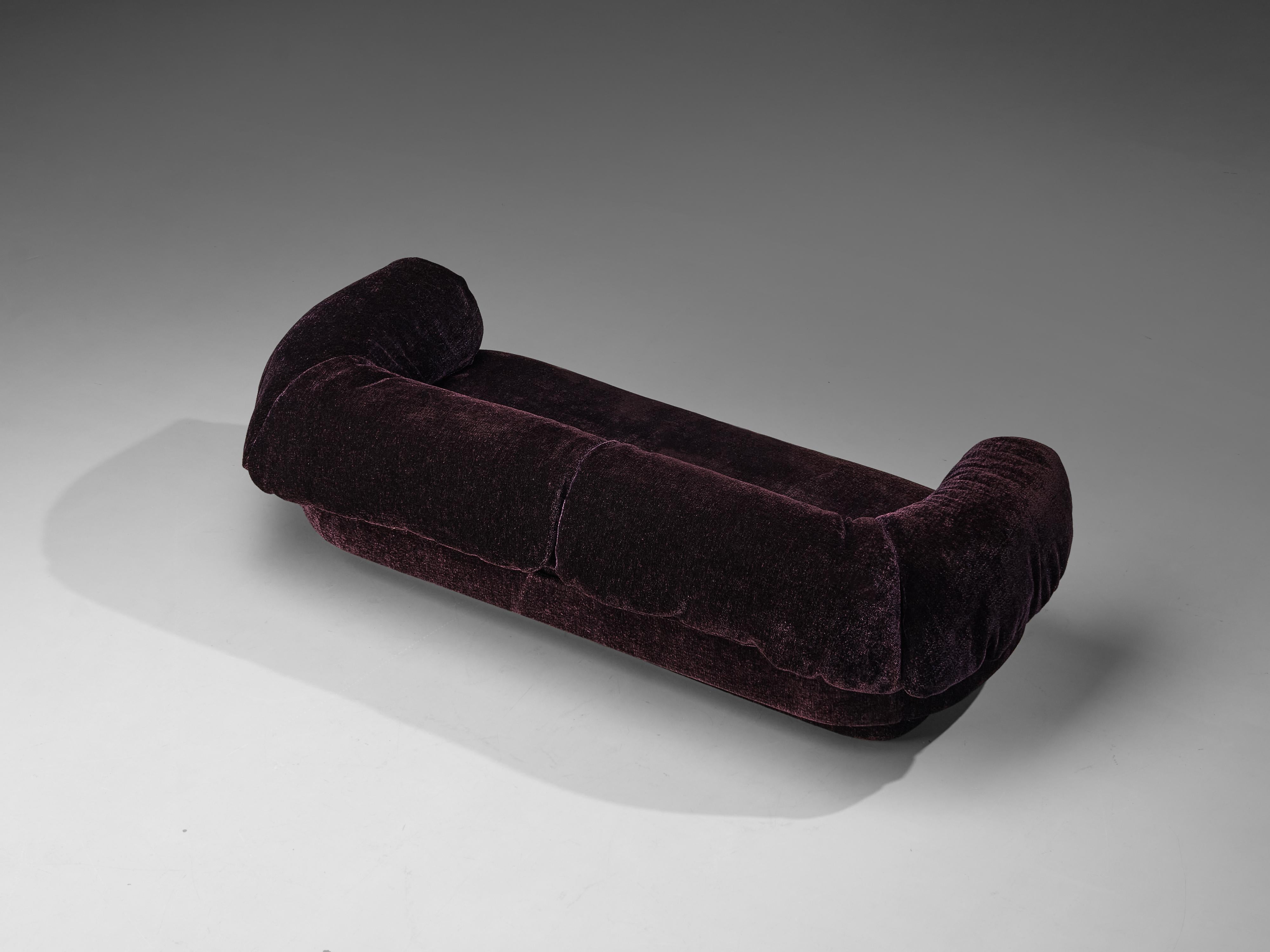Grand canapé Howard Keith en tissu souple violet en vente 4