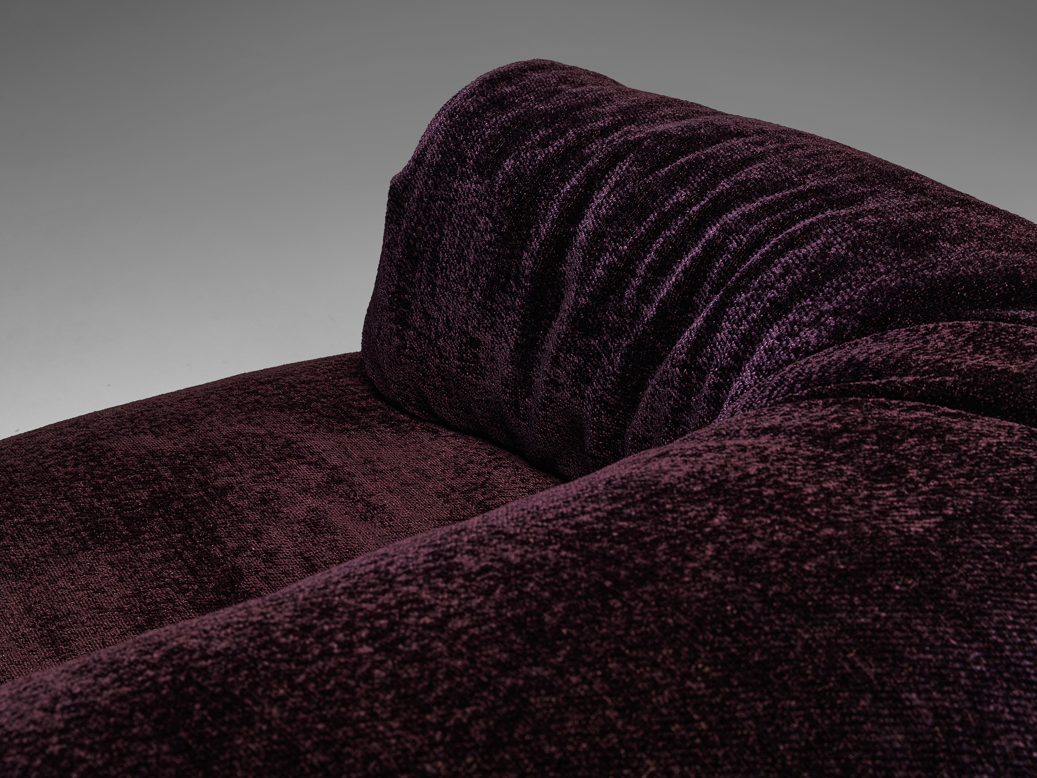 Mid-Century Modern Grand canapé Howard Keith en tissu souple violet en vente