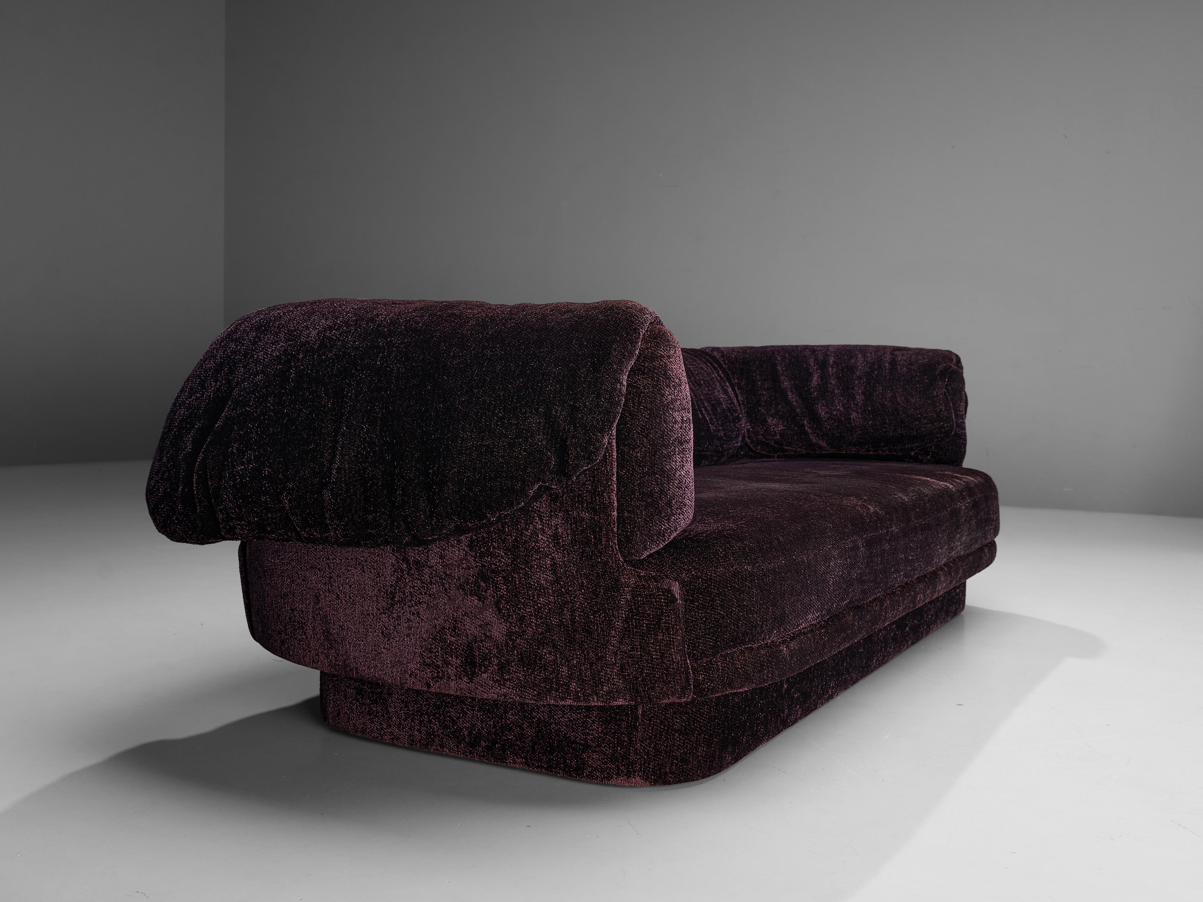 Fin du 20e siècle Grand canapé Howard Keith en tissu souple violet en vente