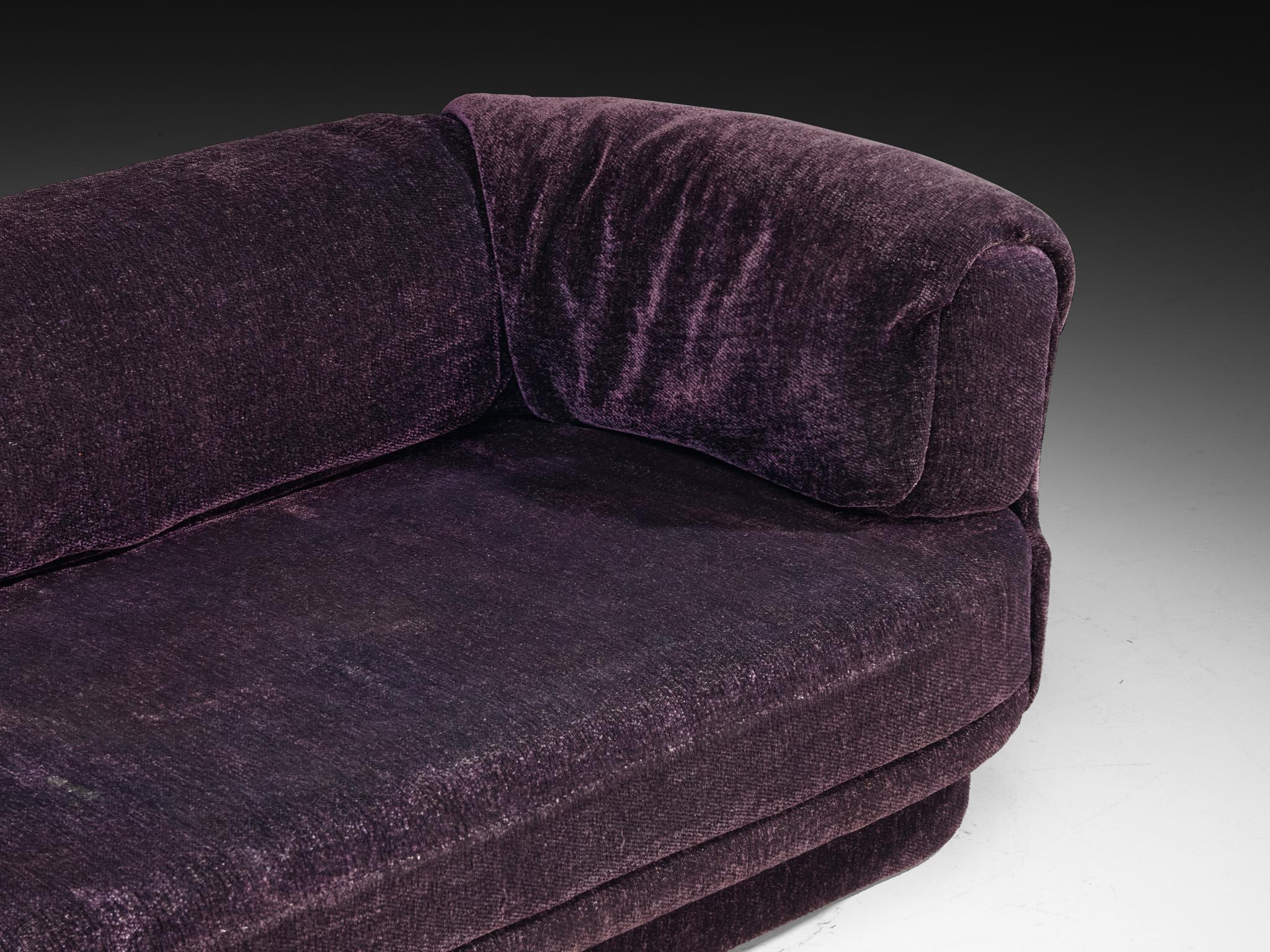 Sofá Howard Keith Grand en tapicería púrpura suave en venta 2