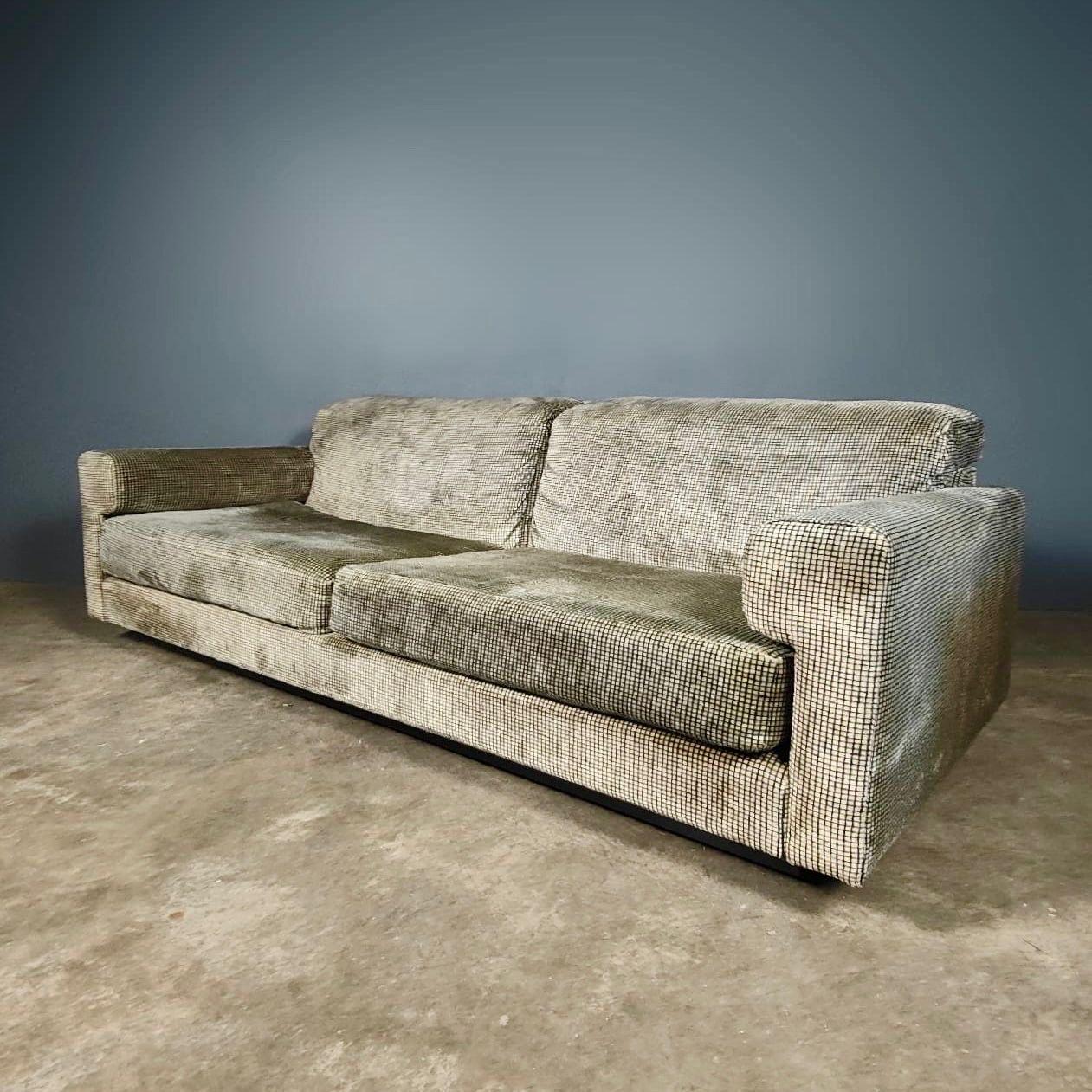 Howard Keith Original Barbican Diplomat Sofa HK London Mid Century Vintage Retro In Excellent Condition In Cambridge, GB