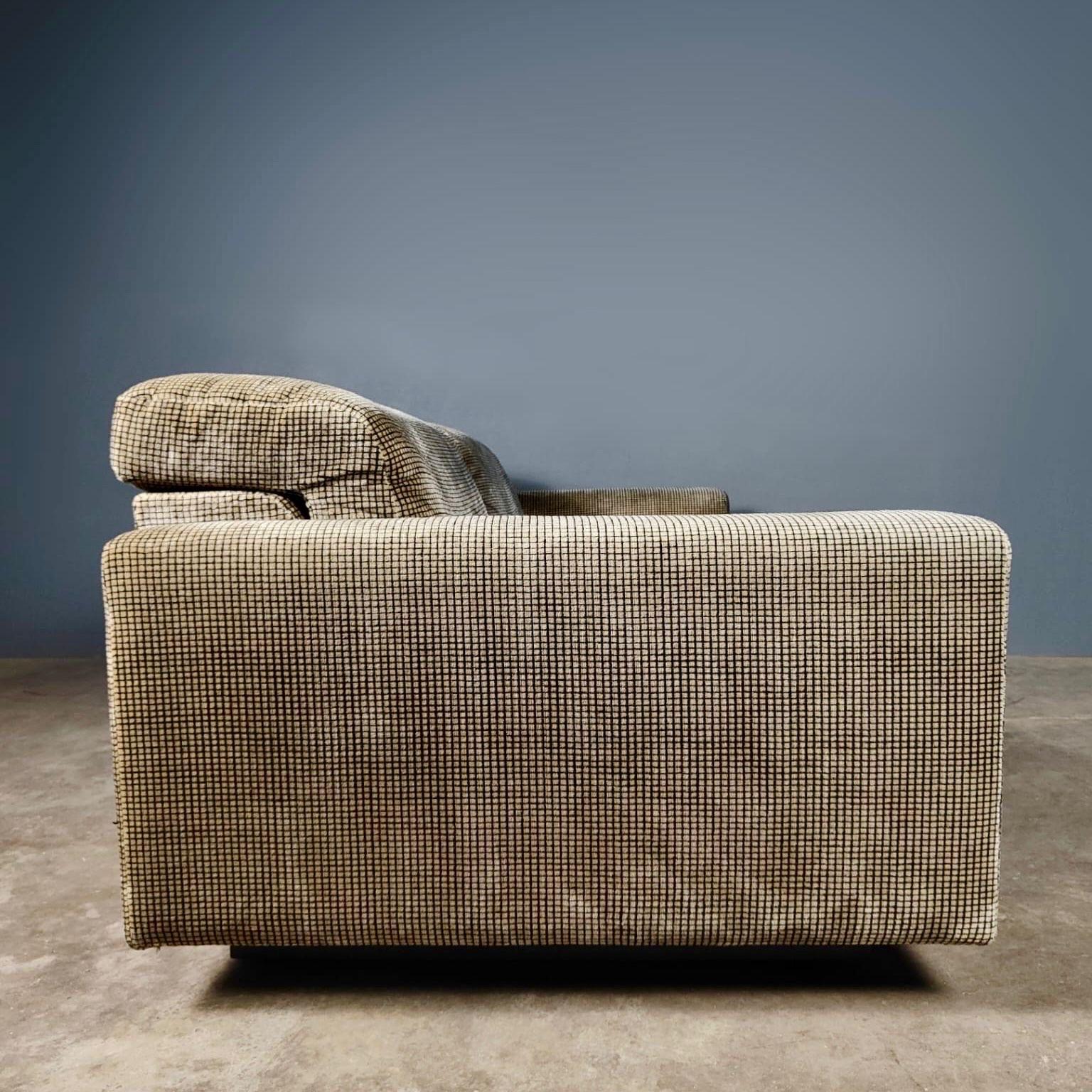 Late 20th Century Howard Keith Original Barbican Diplomat Sofa HK London Mid Century Vintage Retro