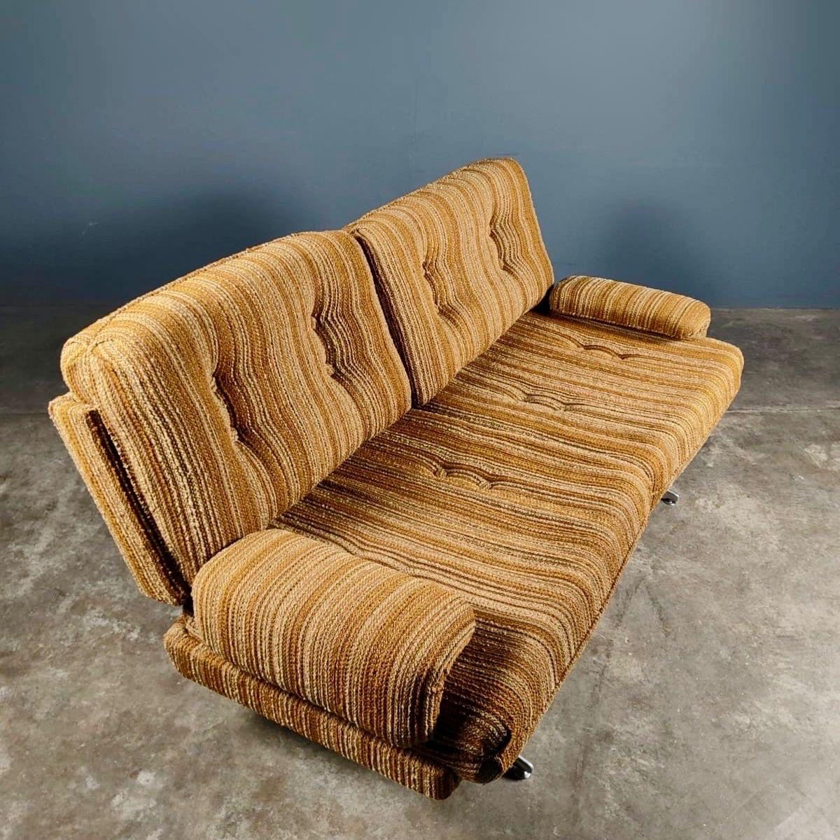 Howard Keith Original Kohinoor Three Piece Suite Sofa HK London Mid Century In Excellent Condition In Cambridge, GB