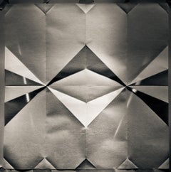  Fotografía Abstracta Blanco y Negro - Pliegues de Origami #21 
