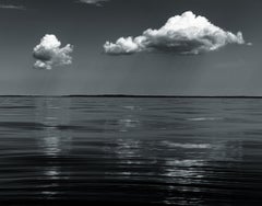 Photographie en noir et blanc en édition limitée - « » Nuages de mer n° 5 »