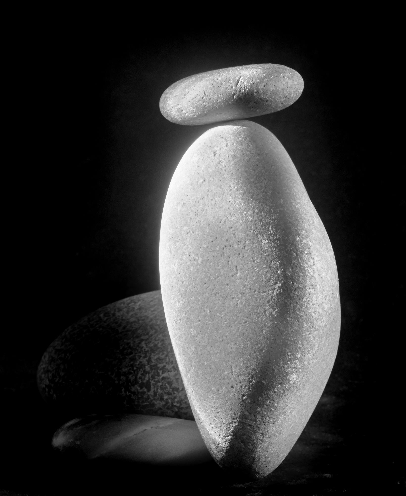  Schwarz-Weiß-Stillleben-Fotografie mit Wassersteinen in limitierter Auflage #29, 20 x 24