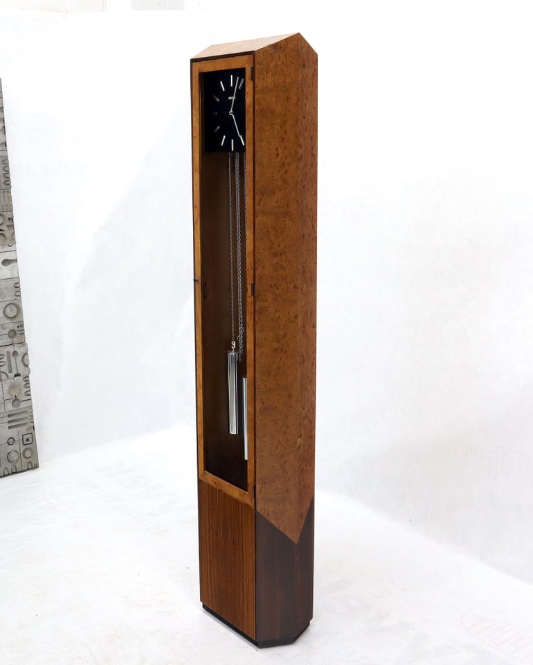 20th Century Howard Miller Burl Wood Case Grandfather Clock For Sale
