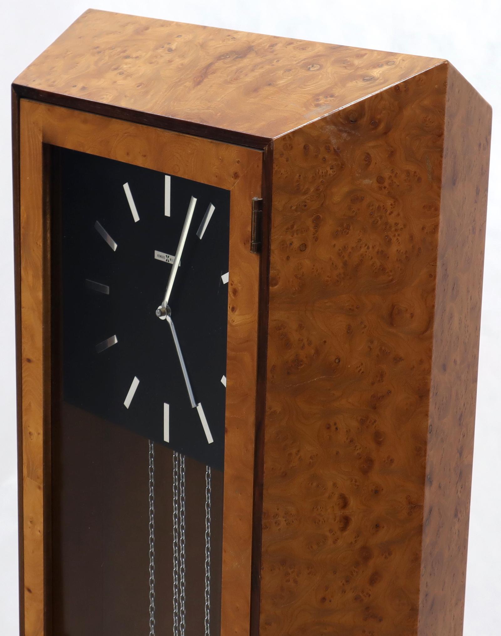 Howard Miller Burl Wood Case Grandfather Clock In Excellent Condition For Sale In Rockaway, NJ
