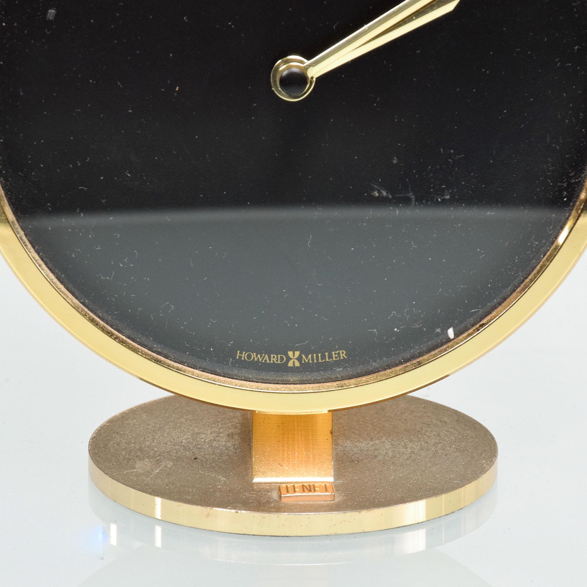 Chinese Howard Miller Classic Modern 1970s Desk Table Clock in Patinated Brass