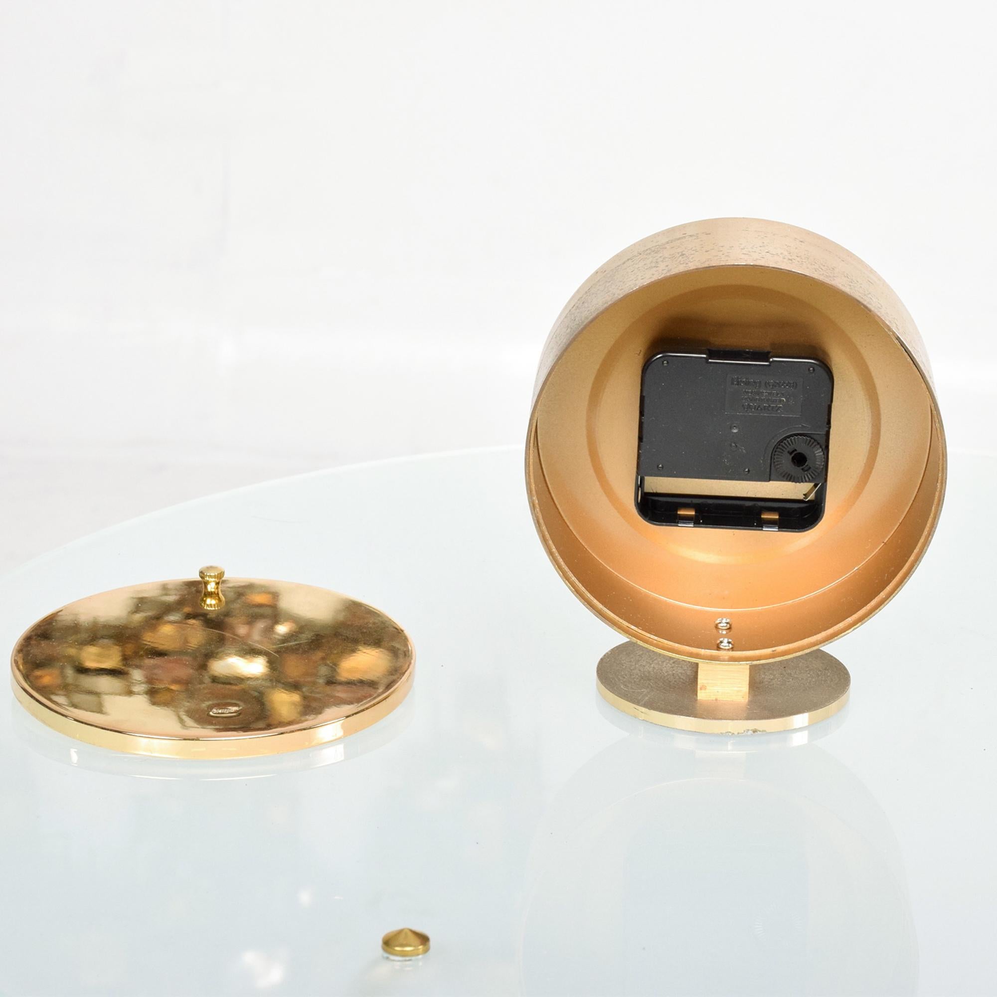 Howard Miller Classic Modern 1970s Desk Table Clock in Patinated Brass 1