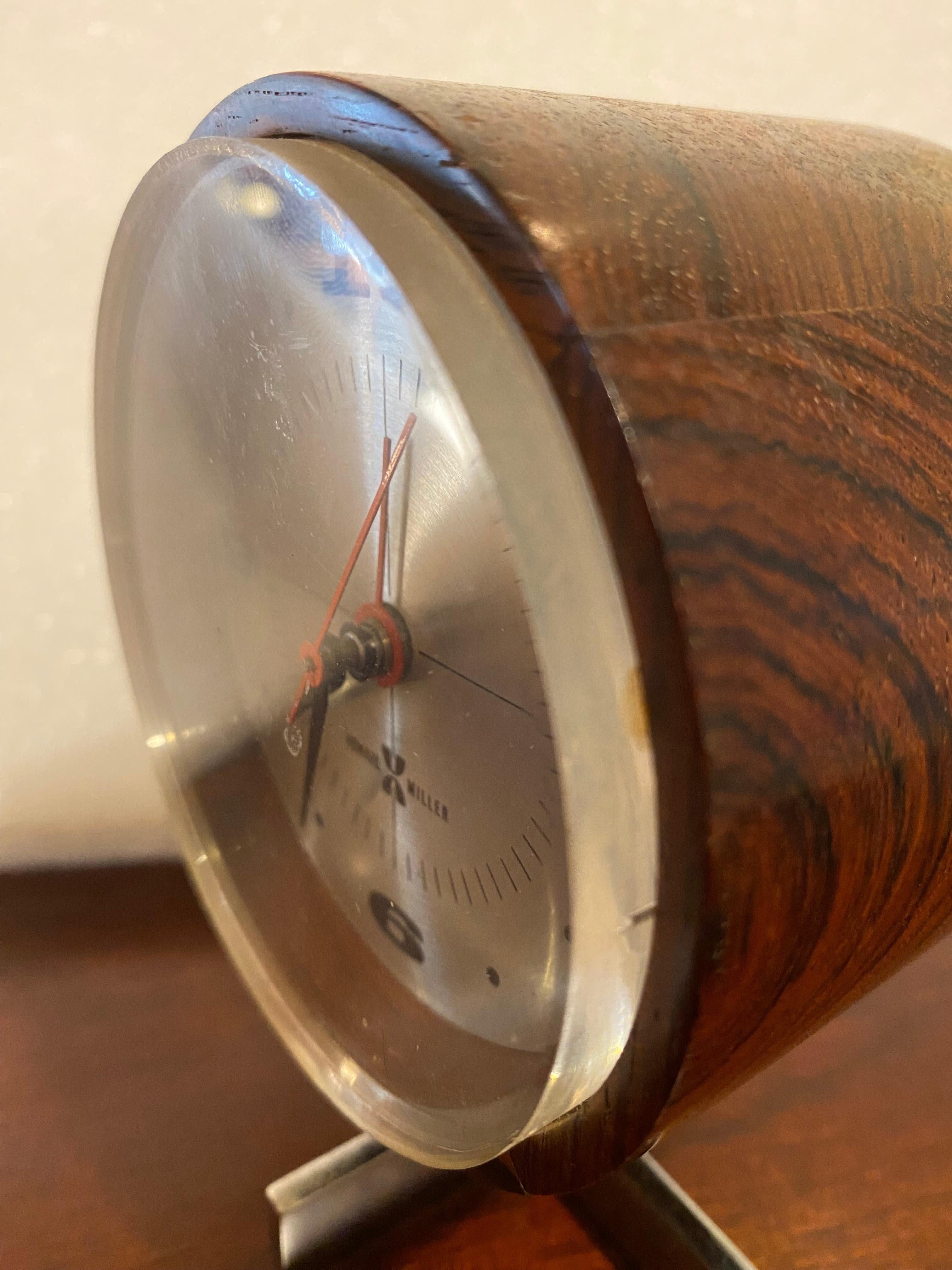 Howard Miller Desk Clock by Design Office of George Nelson In Good Condition For Sale In Philadelphia, PA