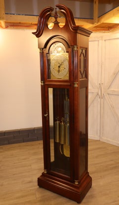 Horloge de grand-père Glen Ellyn de Howard Miller