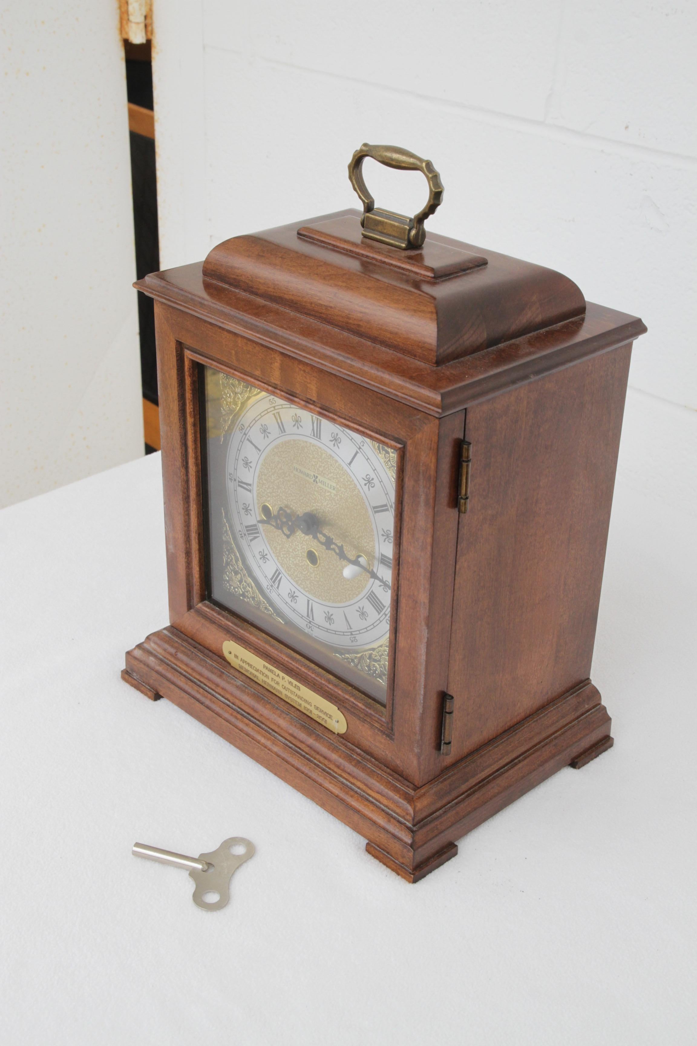 American Howard Miller Graham Bracket Mantel Clock For Sale