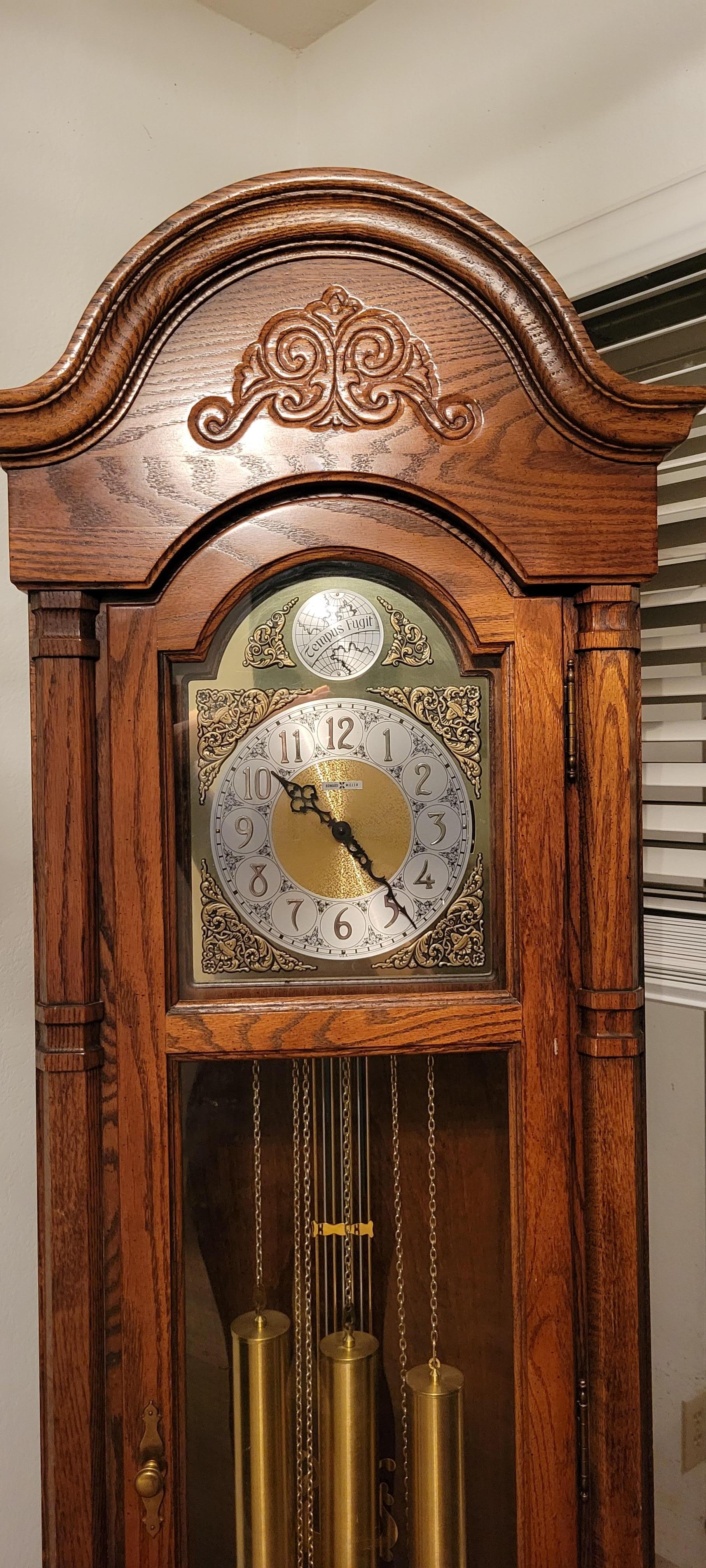 American Classical Vintage Howard Miller Westminster Chime Floor (Grandfather) Clock