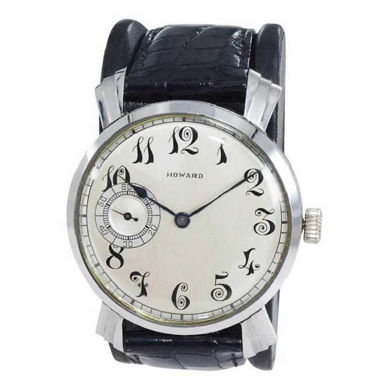 FACTORY / HOUSE: Howard Watch Company
STYLE / REFERENCE: Art Deco / Custom Made Case
METAL / MATERIAL: Stainless Steel
CIRCA / YEAR: Mid 1920's
DIMENSIONS / SIZE: Length 53mm x Diameter 43mm
MOVEMENT / CALIBER: Manual Winding / 19 Jewels / 10
