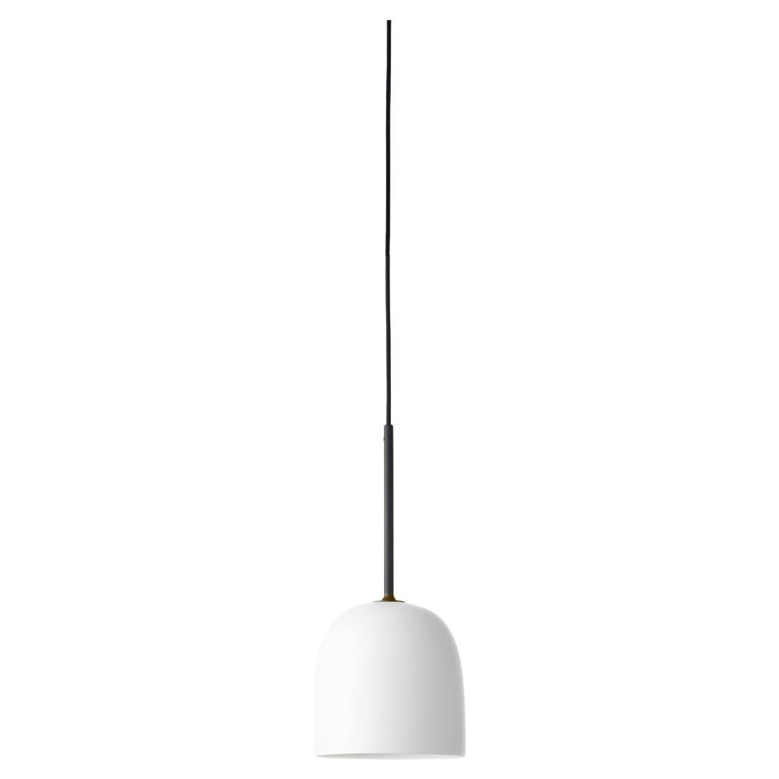 Warmth, strength and subtlety define the Howard Pendant Lamp – Space Copenhagen’s distinctly Scandinavian celebration of New York’s industrial palette.

Abundant with material and atmospheric references from the SoHo location of the Howard Hotel,